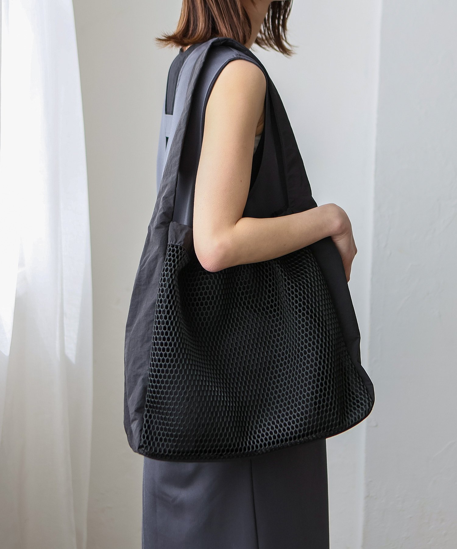 【SALE／40%OFF】aroco メッシュワンショルダーバッグ(ポーチ付き) ヴィータフェリーチェ バッグ ショルダーバッグ ブラック ホワイト【送料無料】