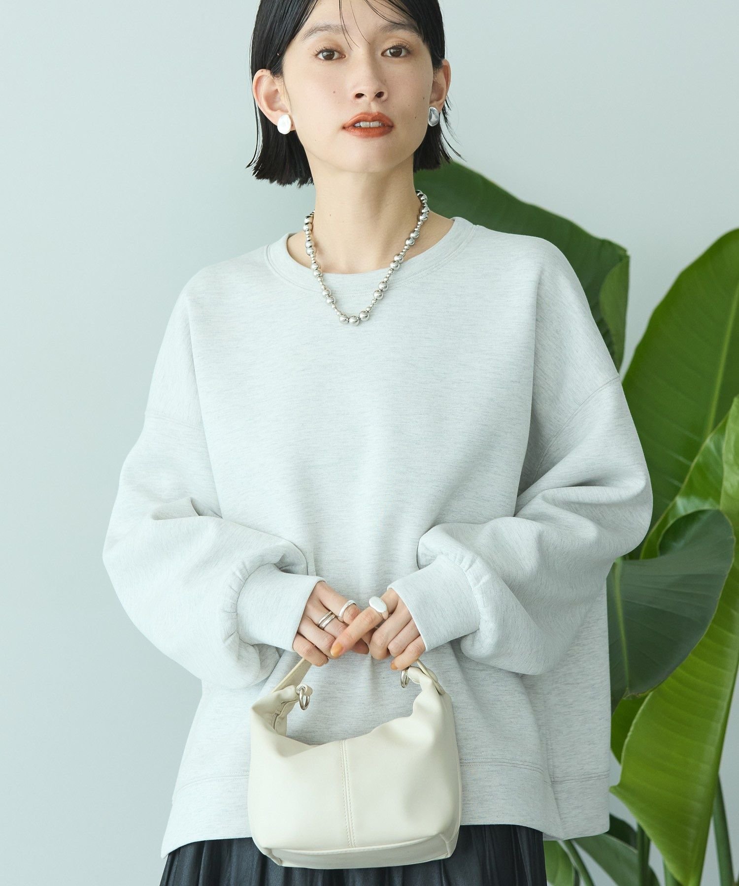 AMERICAN HOLIC 【予約】【WEB限定】サイドスリットポンチプルオーバー アメリカンホリック トップス スウェット・トレーナー グレー ホワイト ブラック