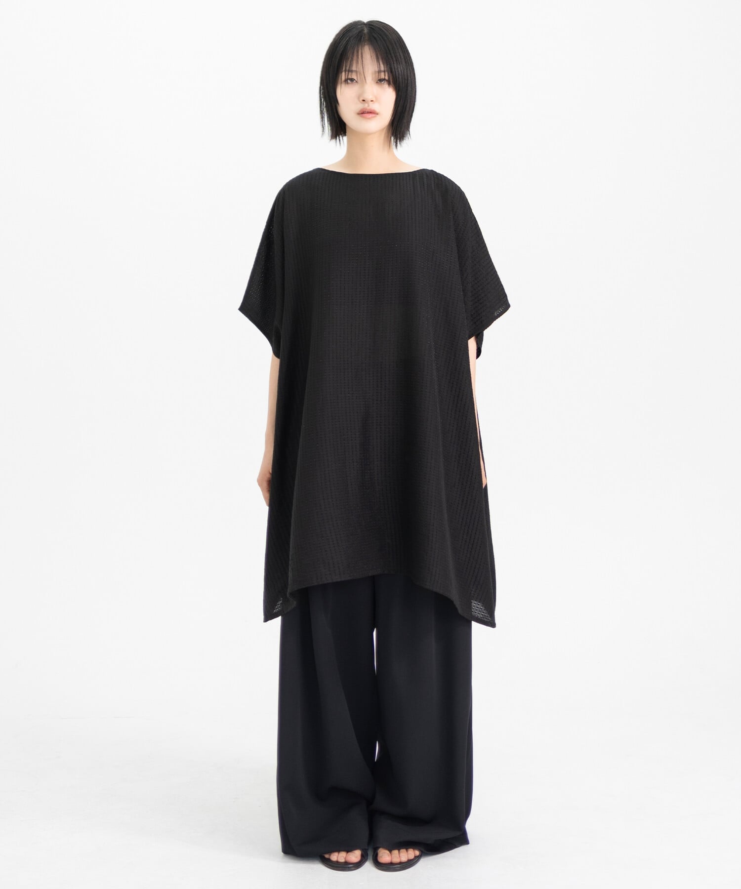 【SALE／30%OFF】Bshop eunoia｜ボートネックポンチョ WOMEN ビショップ トップス シャツ・ブラウス ブラック【送料無料】 stylife-15704690 Rakuten Fashion サンプル画像3