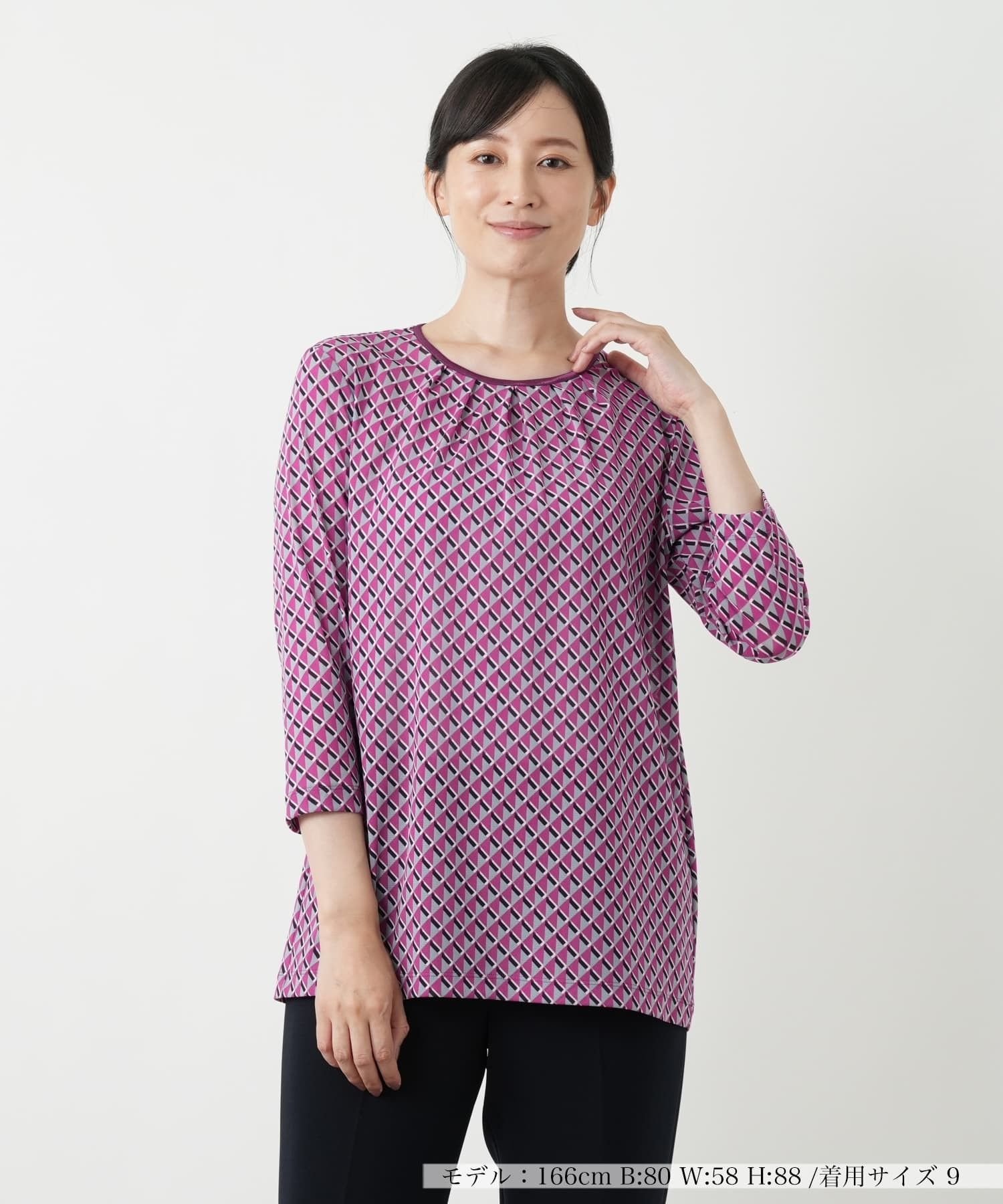 Leilian 幾何学柄クルーネックカットソー レリアン トップス カットソー・Tシャツ ネイビー グレー ピンク