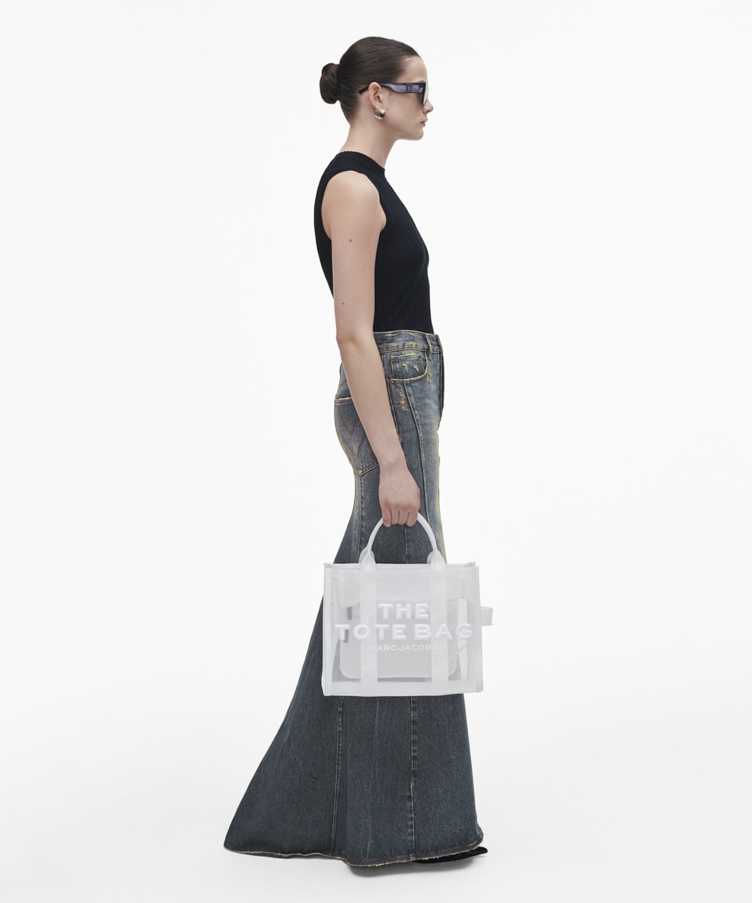 MARC JACOBS 【公式】THE MESH MEDIUM TOTE BAG/ザ メッシュ ミディアム トートバッグ マーク ジェイコブス バッグ トートバッグ ホワイト【送料無料】