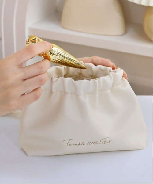 Pochi Pouch Pochi Pouch/(W)【2サイズ展開】プリーツ バネロ フェイクレザー メイ...