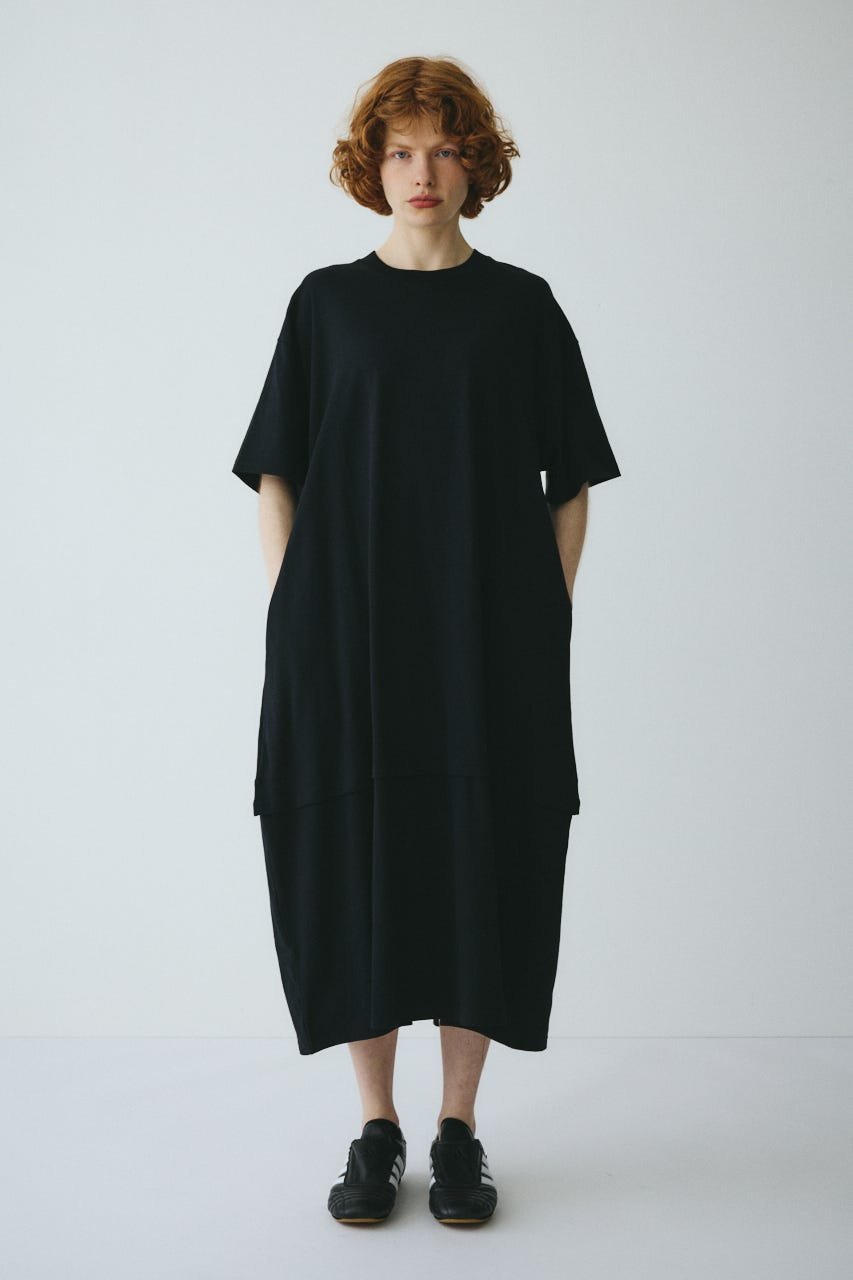 HeRIN.CYE Cut relax dress ヘリンドットサイ トップス カットソー・Tシャツ ブラック ベージュ ネイビー