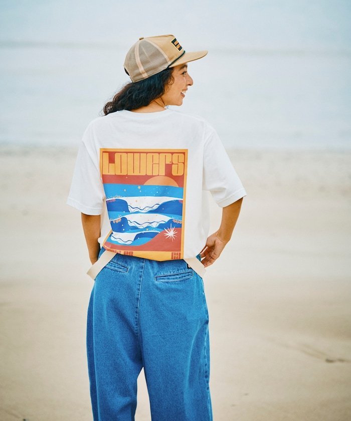 【SALE／20%OFF】FREAK'S STORE GREENROOM GALLERY × FREAK'S STORE / グリーンルームギャラリー 別注 Daniella Manini 半袖Tシャツ フリークスストア トップス カットソー・Tシャツ グレー ホワイト【送料無料】