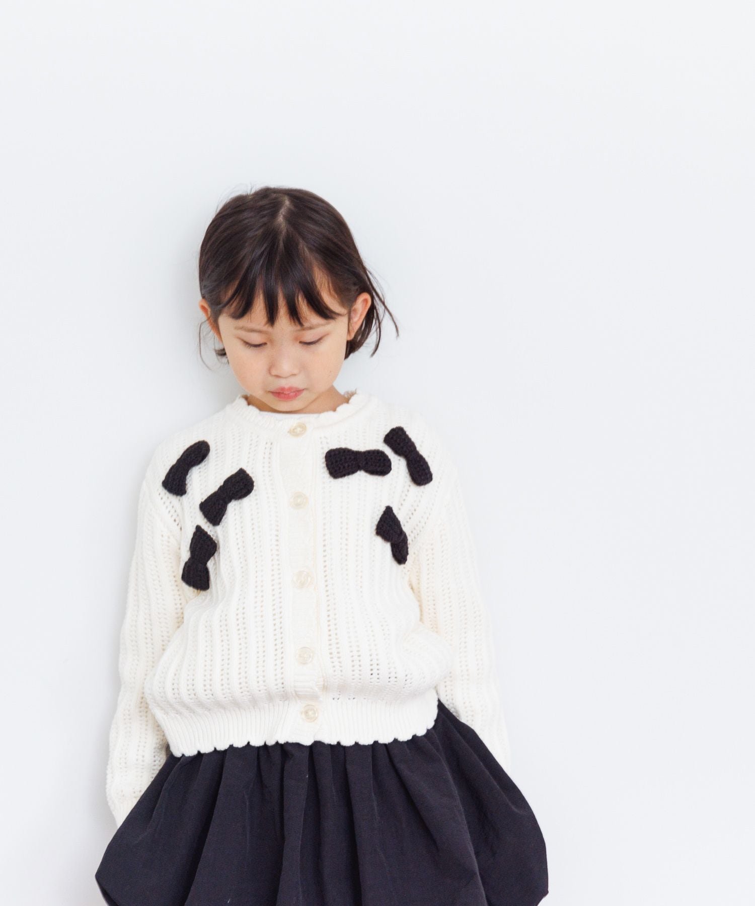 【SALE／40%OFF】LOWRYS FARM リボンモチーフカーディガン ローリーズファーム トップス カーディガン ホワイト ブラック ピンクのサムネイル