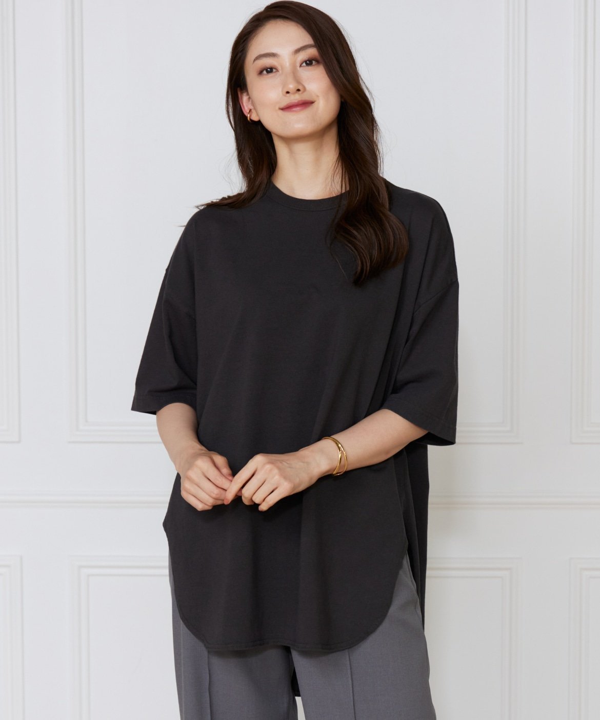 I.T.'S. international ラウンドヘムカットプルオーバー イッツインターナショナル トップス カットソー・Tシャツ ブラック ブラウン