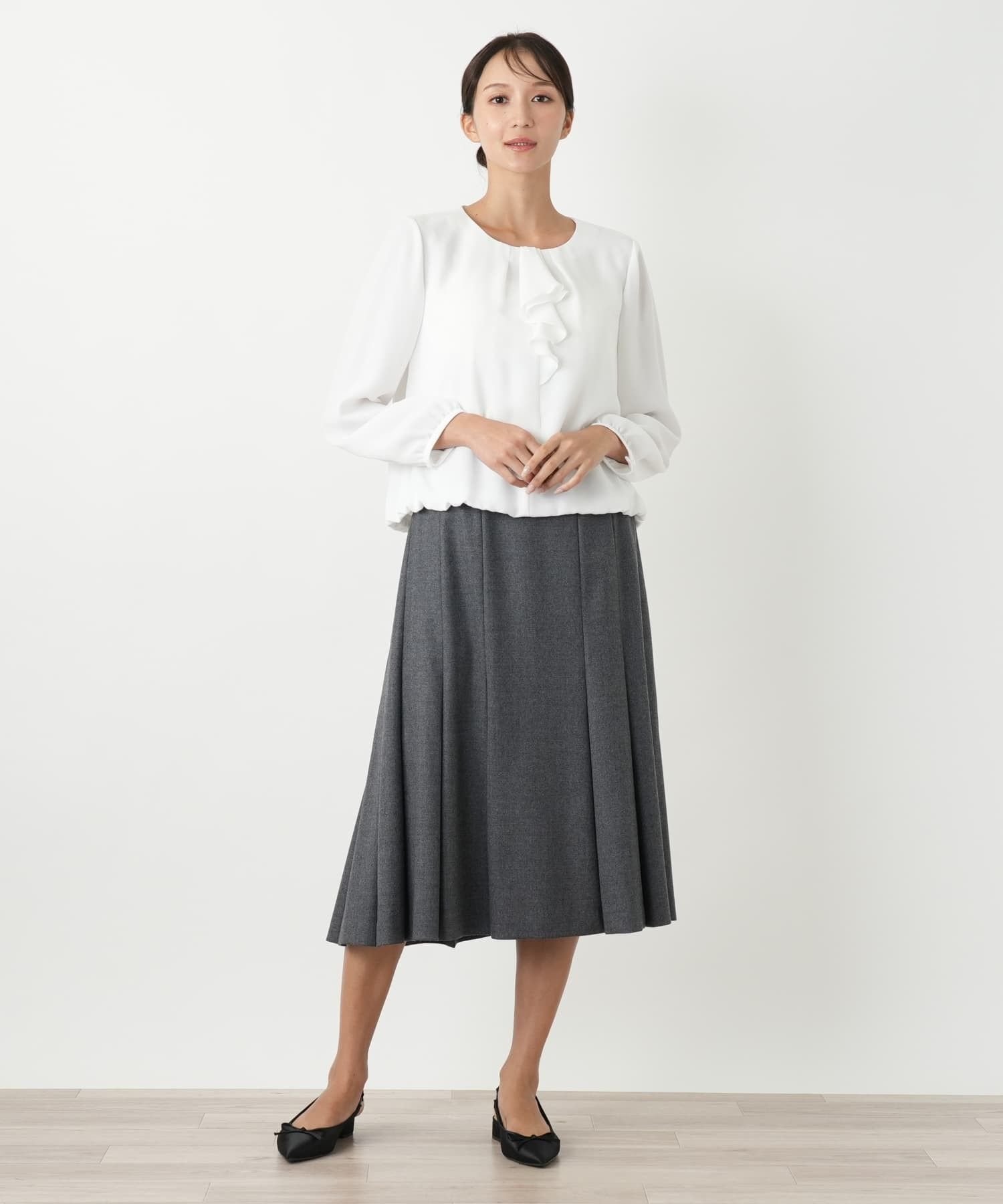 Leilian PLUS HOUSE ノーカラーブラウス レリアン プラスハウス トップス シャツ・ブラウス ホワイト