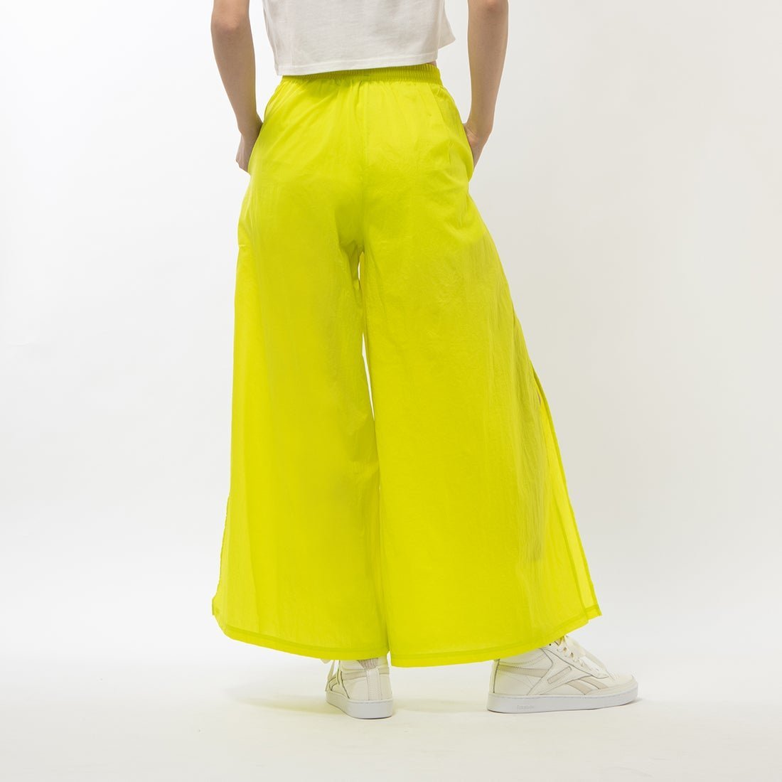 【SALE／50%OFF】Reebok クラシック ボリューム パンツ / CL RH VOLUME PANT リーボック パンツ ジャージ・スウェットパンツ ブラック イエロー【送料無料】