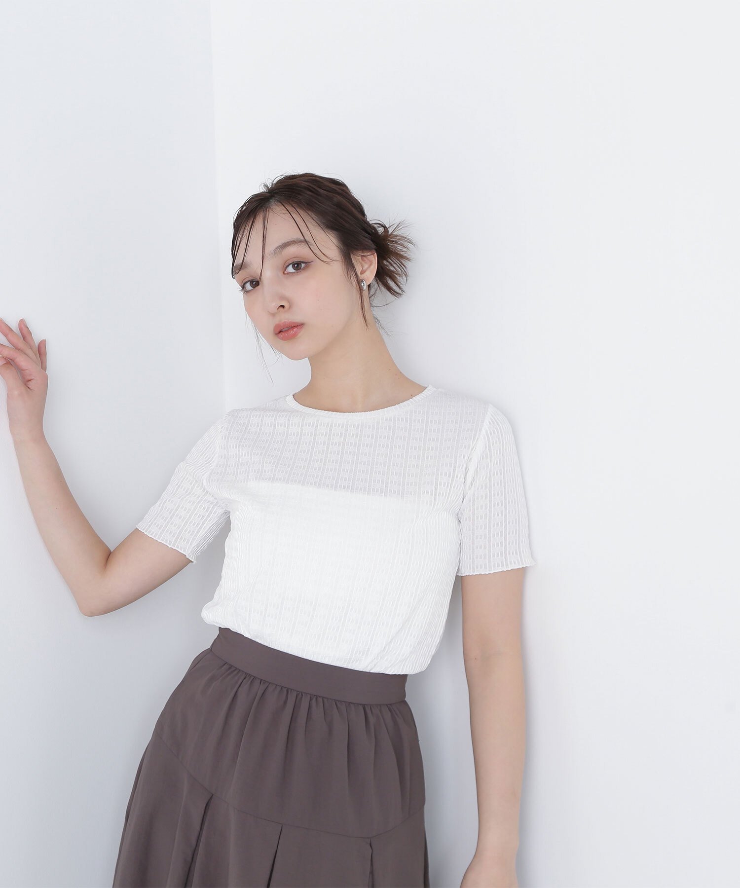 NATURAL BEAUTY BASIC ふくれジャガードコンパクトトップス* ナチュラルビューティベーシック トップス カットソー・Tシャツ ホワイト ピンク ブラック