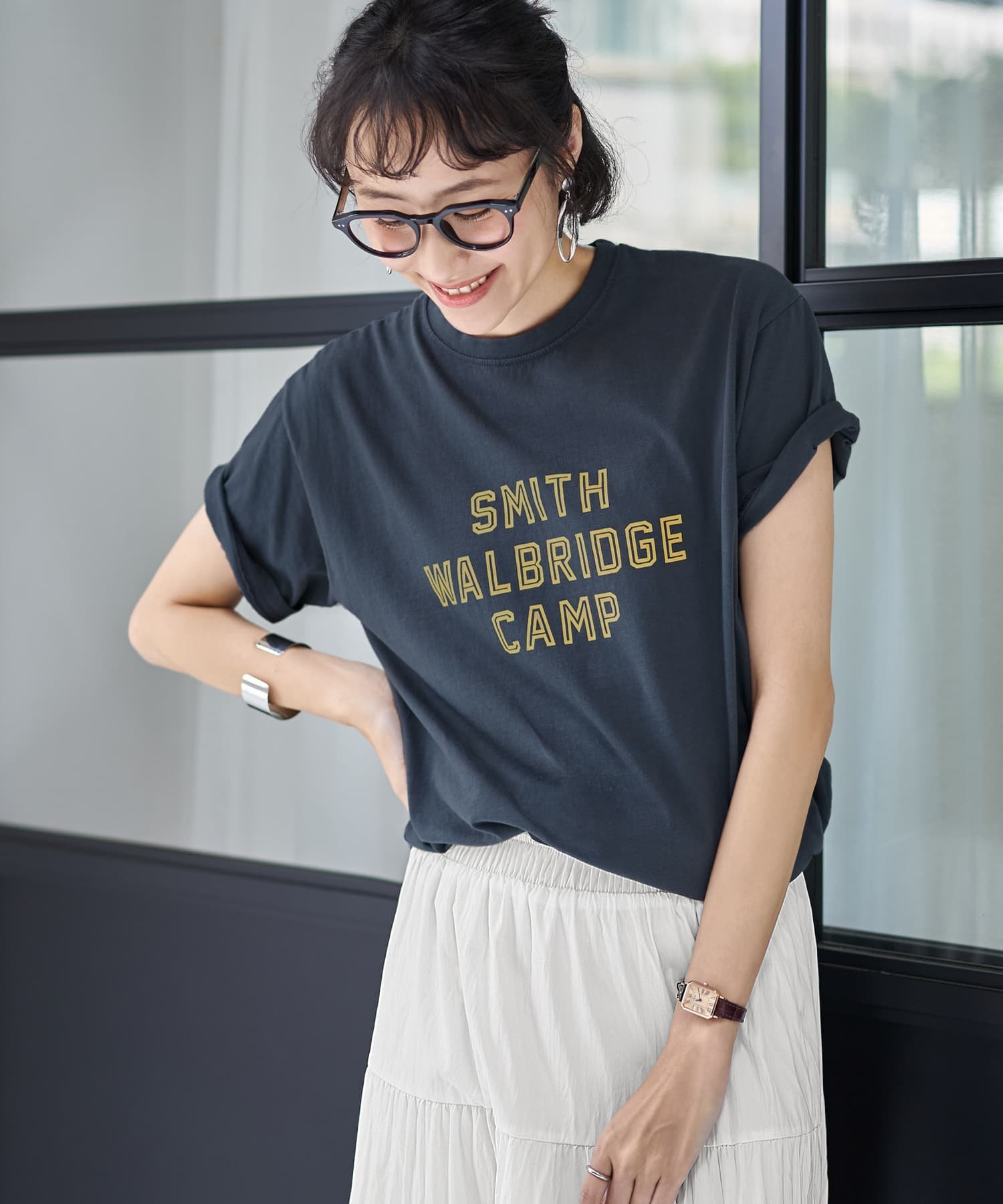 STYLE DELI 中抜きロゴTシャツ スタイルデリ トップス カットソー・Tシャツ グレー