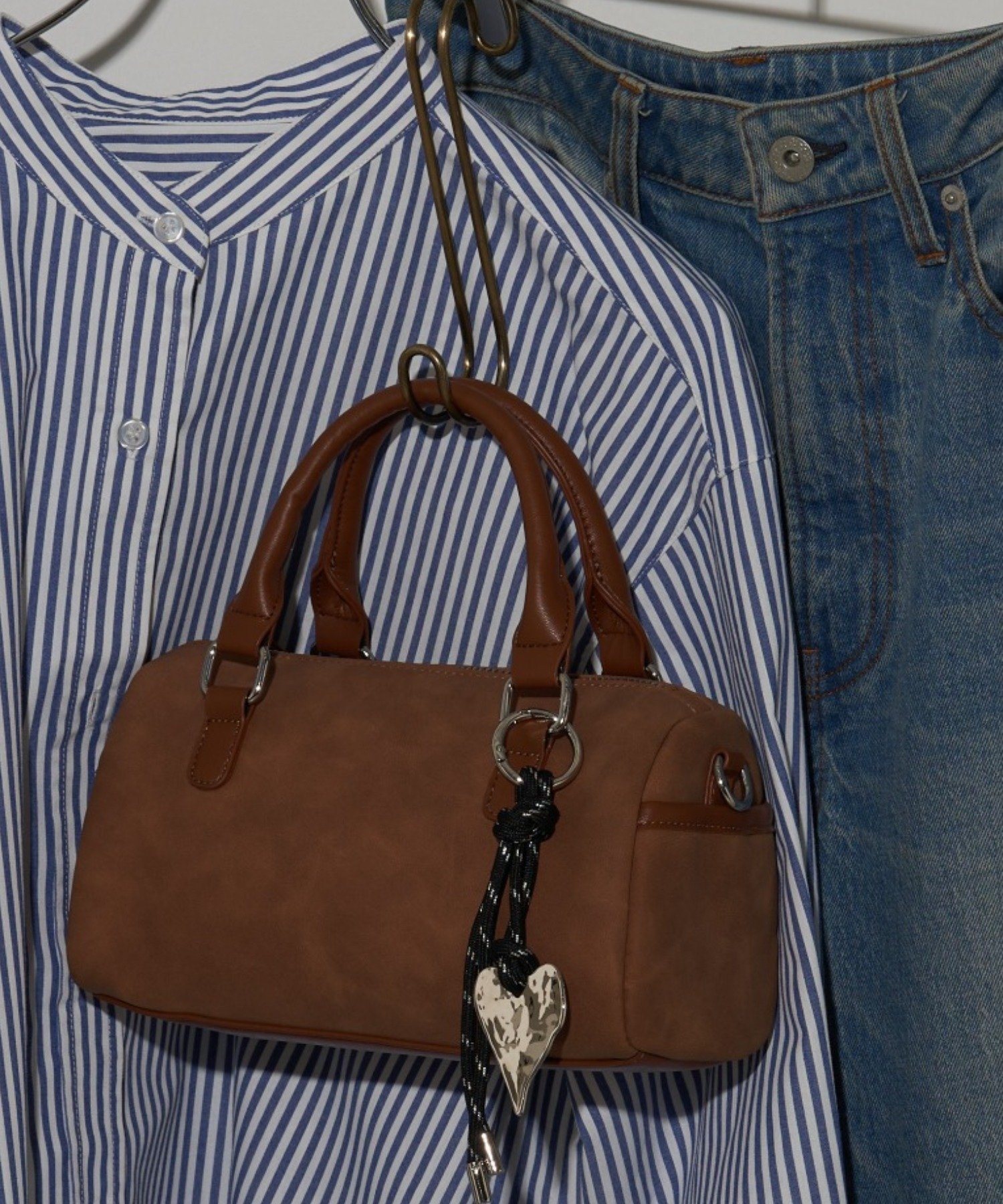 CIAOPANIC TYPY :≪オケージョン対応≫チャーム付きボストンBAG チャオパニックティピー バッグ ショルダーバッグ ベージュ ホワイト ブラック【送料無料】