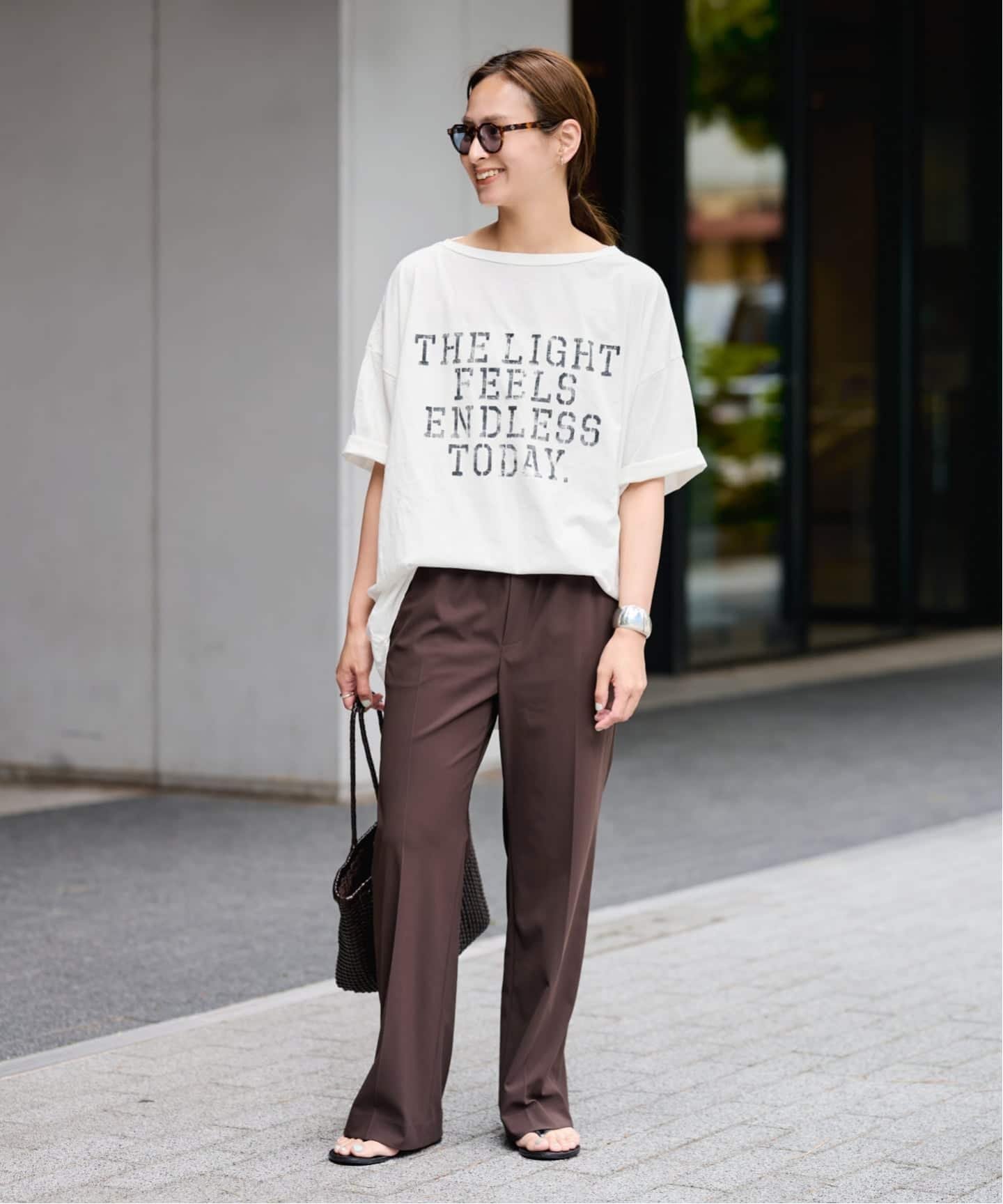 ステンシルロゴBIGT-SHIRT フレームワーク トップス カットソー・Tシャツ ベージュ ホワイト