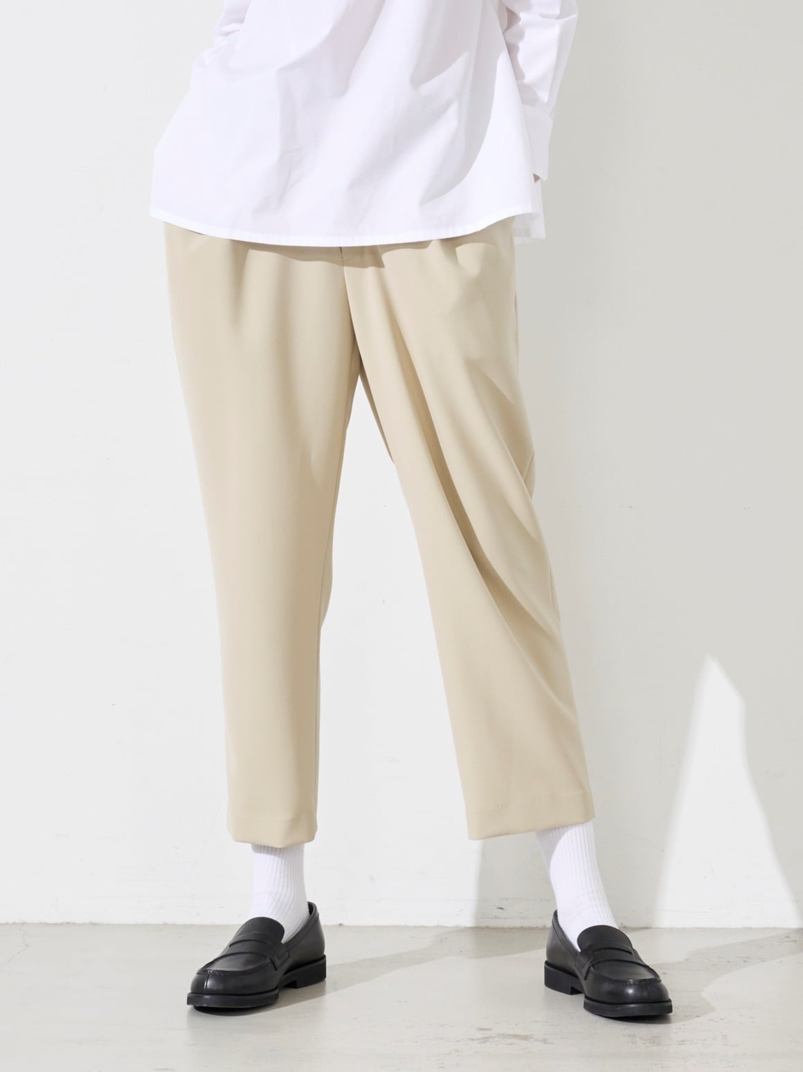 three dots Double cloth cocoon pant スリードッツ パンツ その他のパンツ ベージュ ブラック