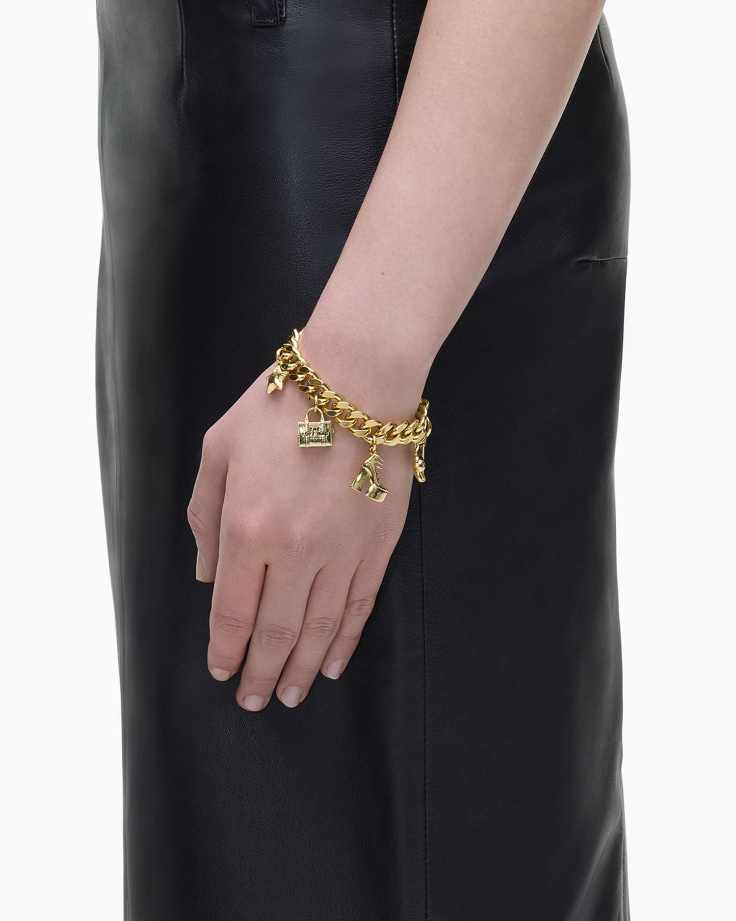 MARC JACOBS 【公式】THE MINI ICON CHARM BRACELET/ザ ミニアイコン チャーム ブレスレット マーク ジェイコブス アクセサリー・腕時計 ブレスレット・バングル ゴールド【送料無料】