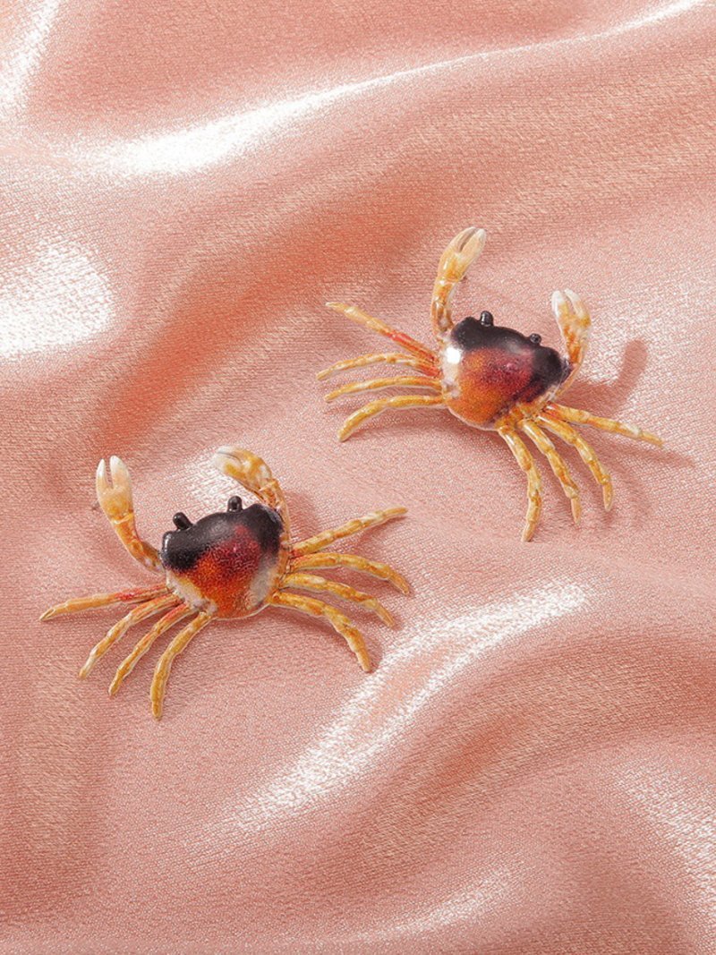 Coo+i/(W)3Dカニピアス スレンダー アクセサリー・腕時計 ピアス レッド