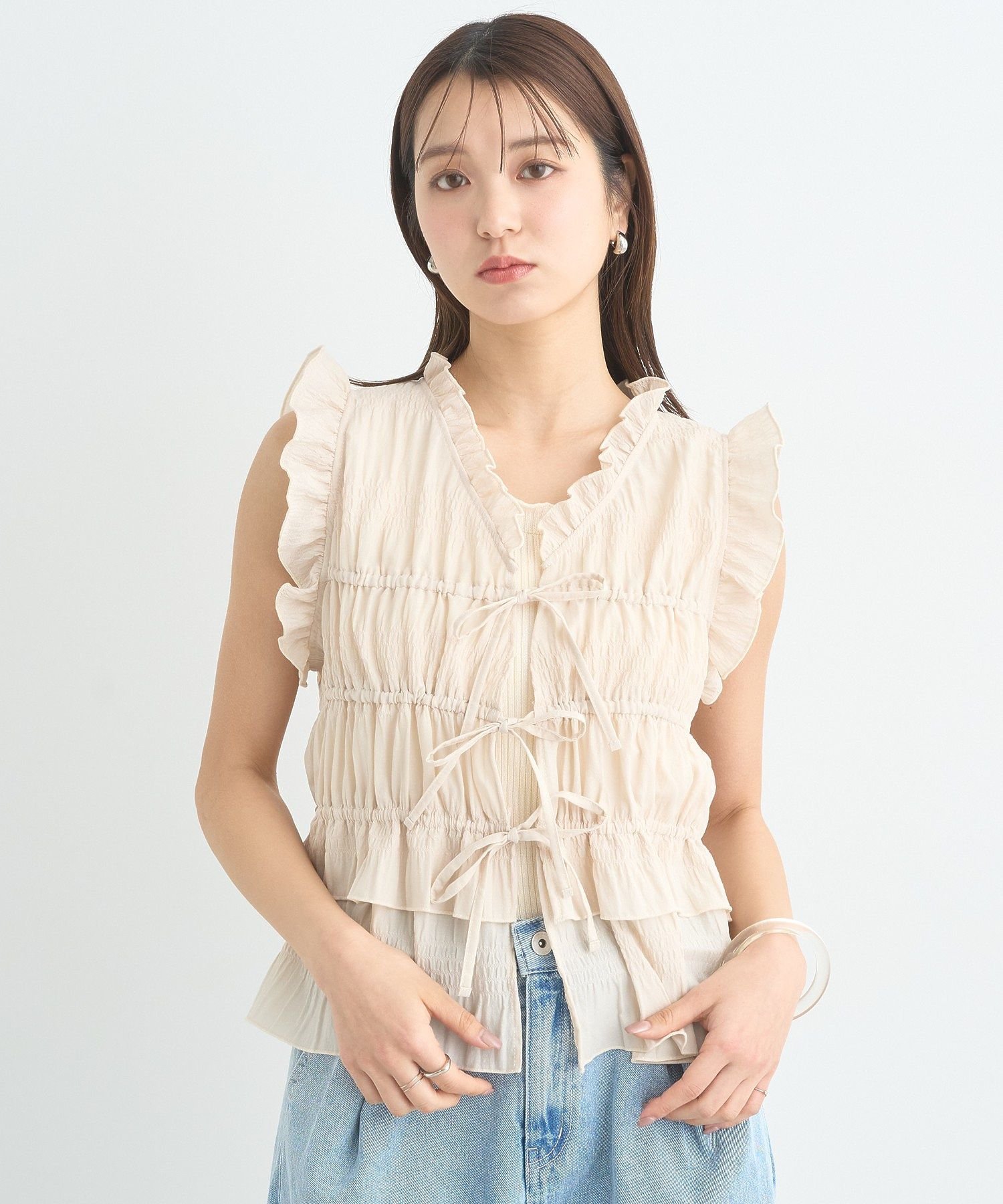 【SALE／20%OFF】earth music&ecology フロントリボンシャーリングベスト アースミュージック&エコロジ..