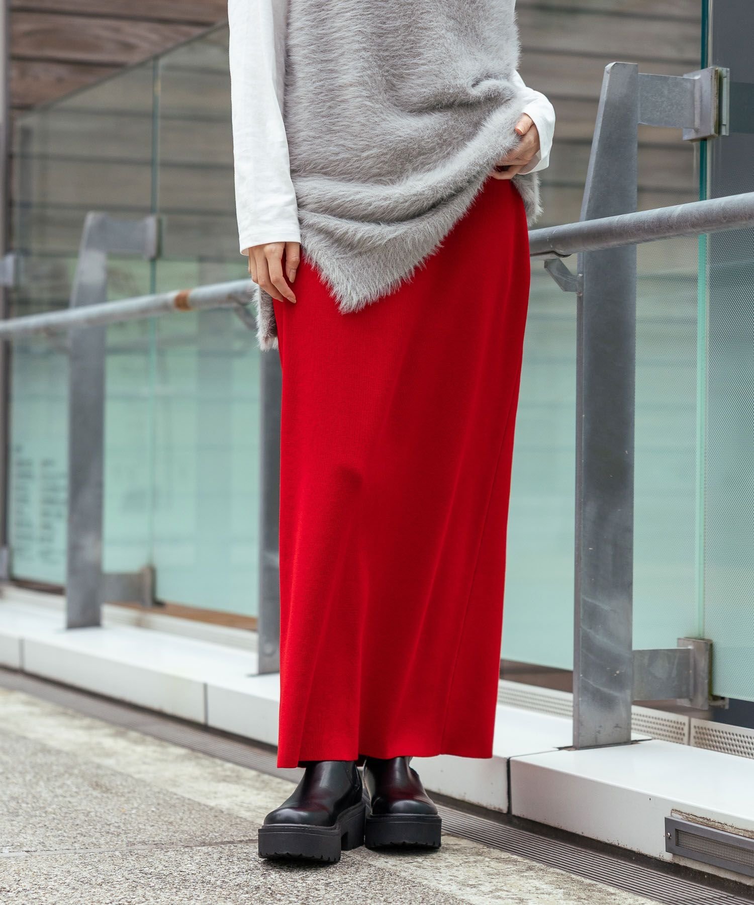 LAKOLE ＜選べる着丈＞12ゲージ総針ニットナロースカート ラコレ スカート ロング・マキシスカート ブラウン レッド ブラックのサムネイル