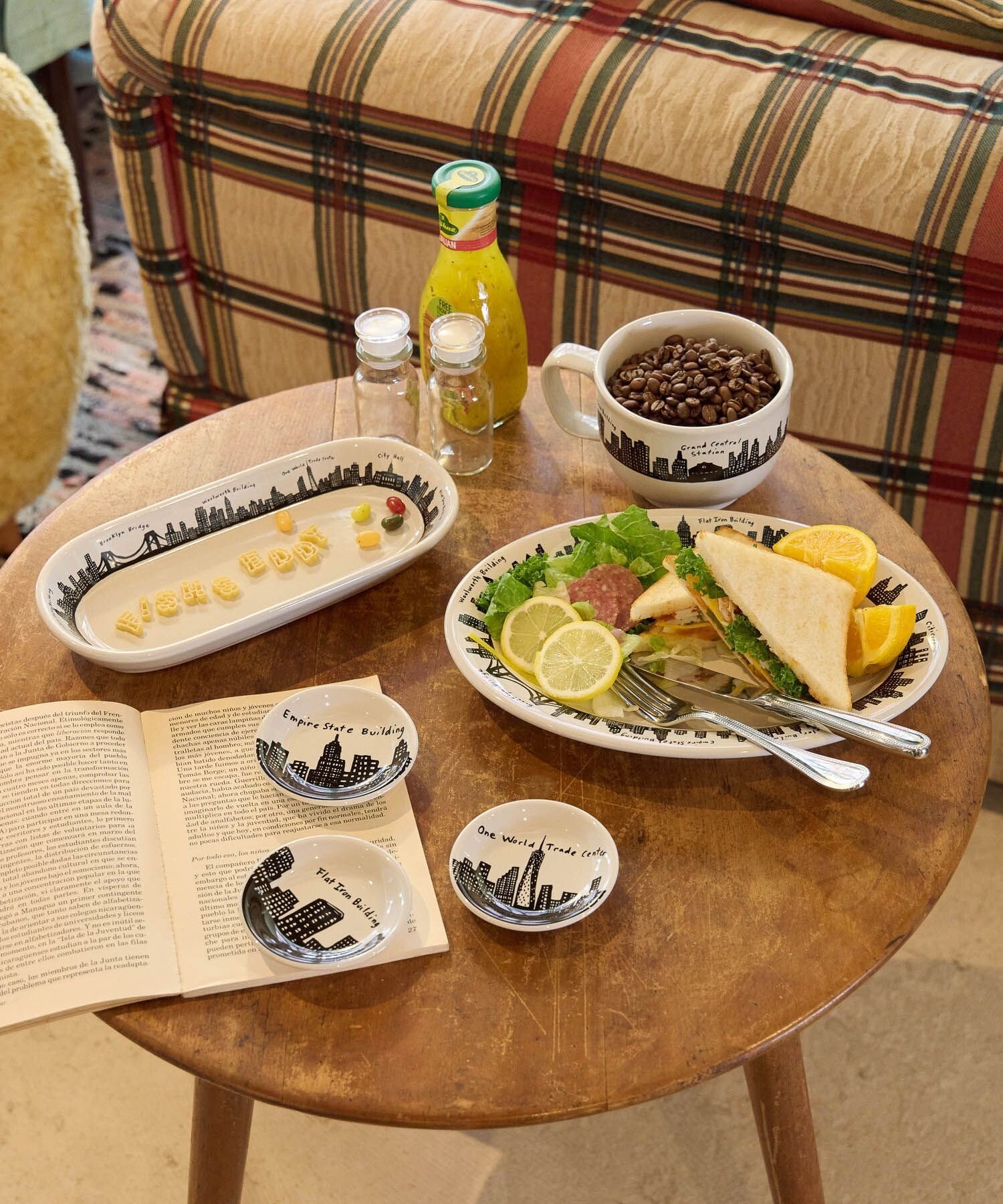 Fishs Eddy 【FISHS EDDY(フィッシュエディ)】212 Skylineオーバルトレイ/幅26.5cm ニコアンド 食器・調理器具・キッチン用品 その他の食器・調理器具・キッチン用品 ホワイト stylife-13184756 Rakuten Fashion サンプル画像2