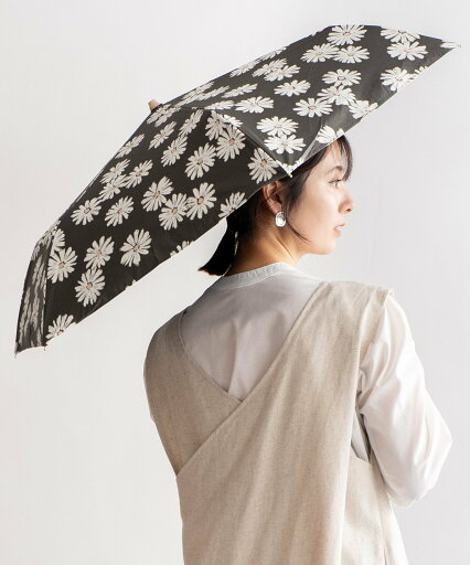 aroco 【完全遮光】晴雨兼用折りたたみ傘(マーガレット柄) ヴィータフェリーチェ ファッション雑貨 折りたたみ傘 ベージュ ブラック aroco 【完全遮光】晴雨兼用折りたたみ傘(マーガレット柄) ヴィータフェリーチェ ファッション雑貨 折りたたみ傘 ベージュ ブラック