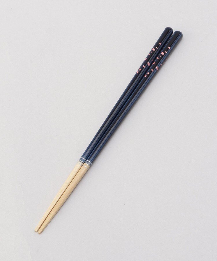 212 KITCHEN STORE ほんとうにすべらないお箸 23cm 桜舞うブルー トゥーワントゥーキッチンストア 食器・調理器具・キッチン用品 その他の食器・調理器具・キッチン用品 ブルー stylife-15095115 Rakuten Fashion サンプル画像2