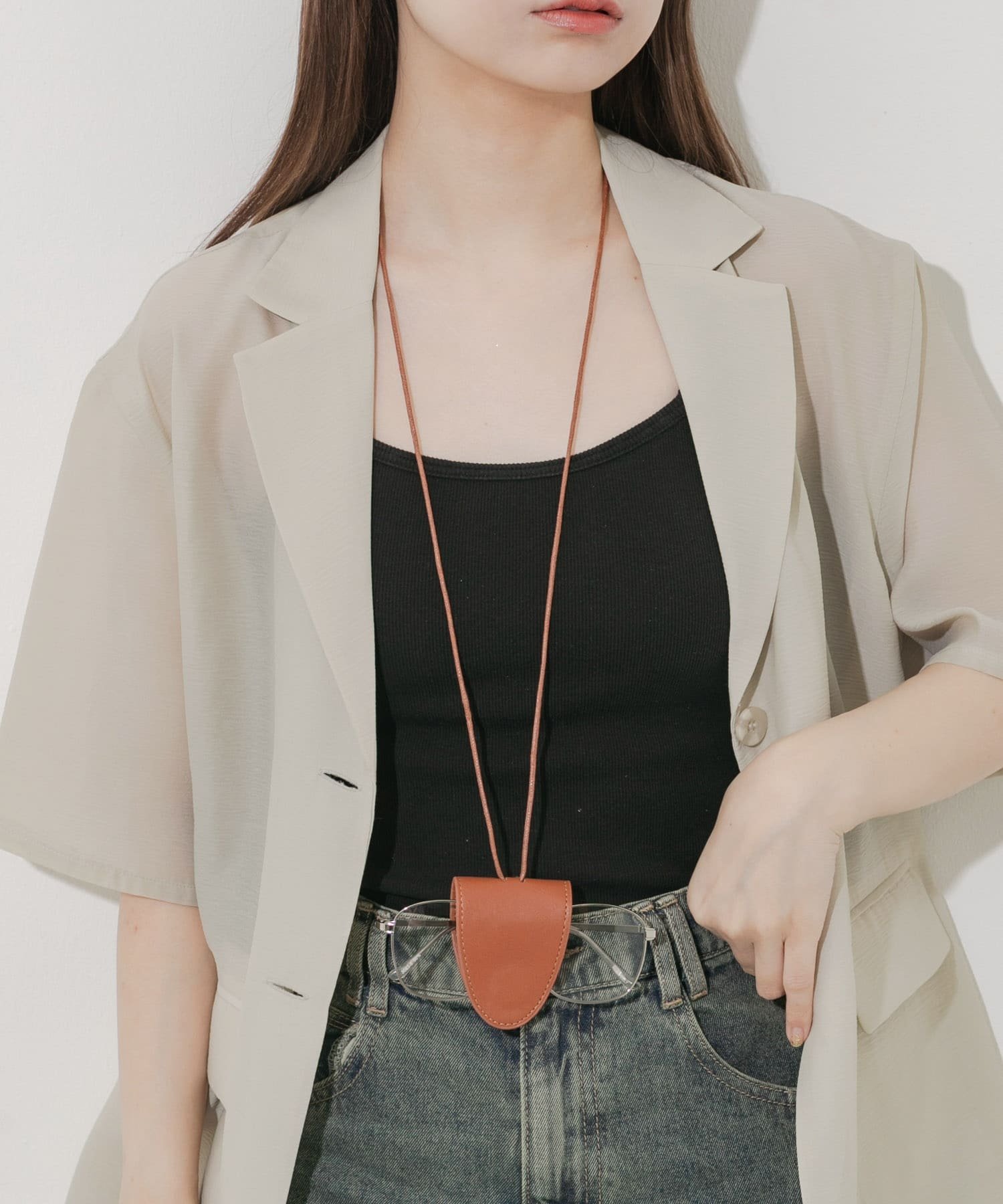 SMELLY マグネットメガネホルダー スメリー ファッション雑貨 メガネ ブラック ブラウンのサムネイル