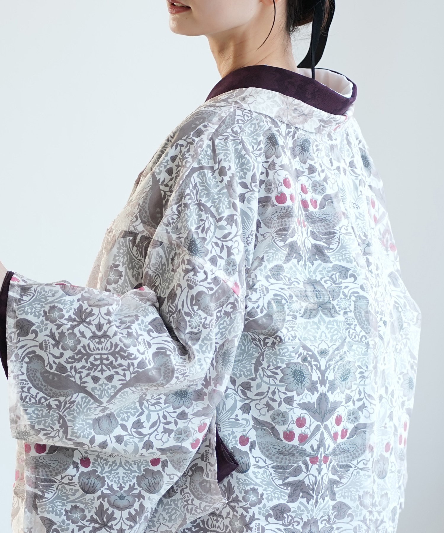 Nico@ntique ニコアンティーク 薄羽織 ベスト・オブ・モリス イチゴ泥棒 グレー ウタタネ 着物・浴衣・和装小物 和装小物 グレー【送料無料】