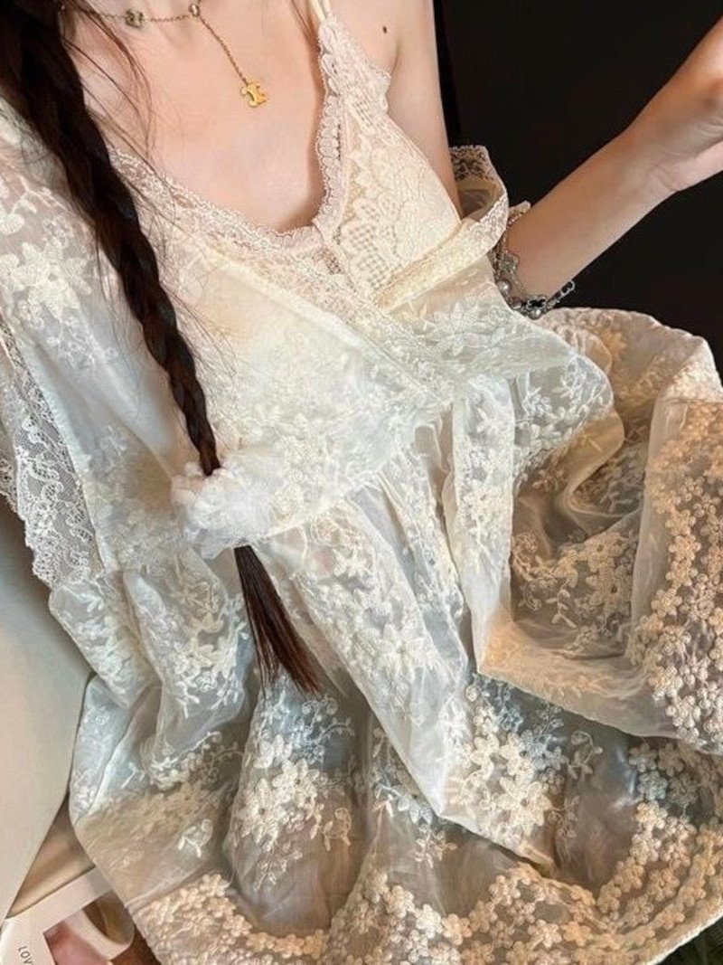 【SALE／10%OFF】LADY LIKE 刺繍レースシアーキャミトップス ディアベル トップス シャツ・ブラウス ホワイト