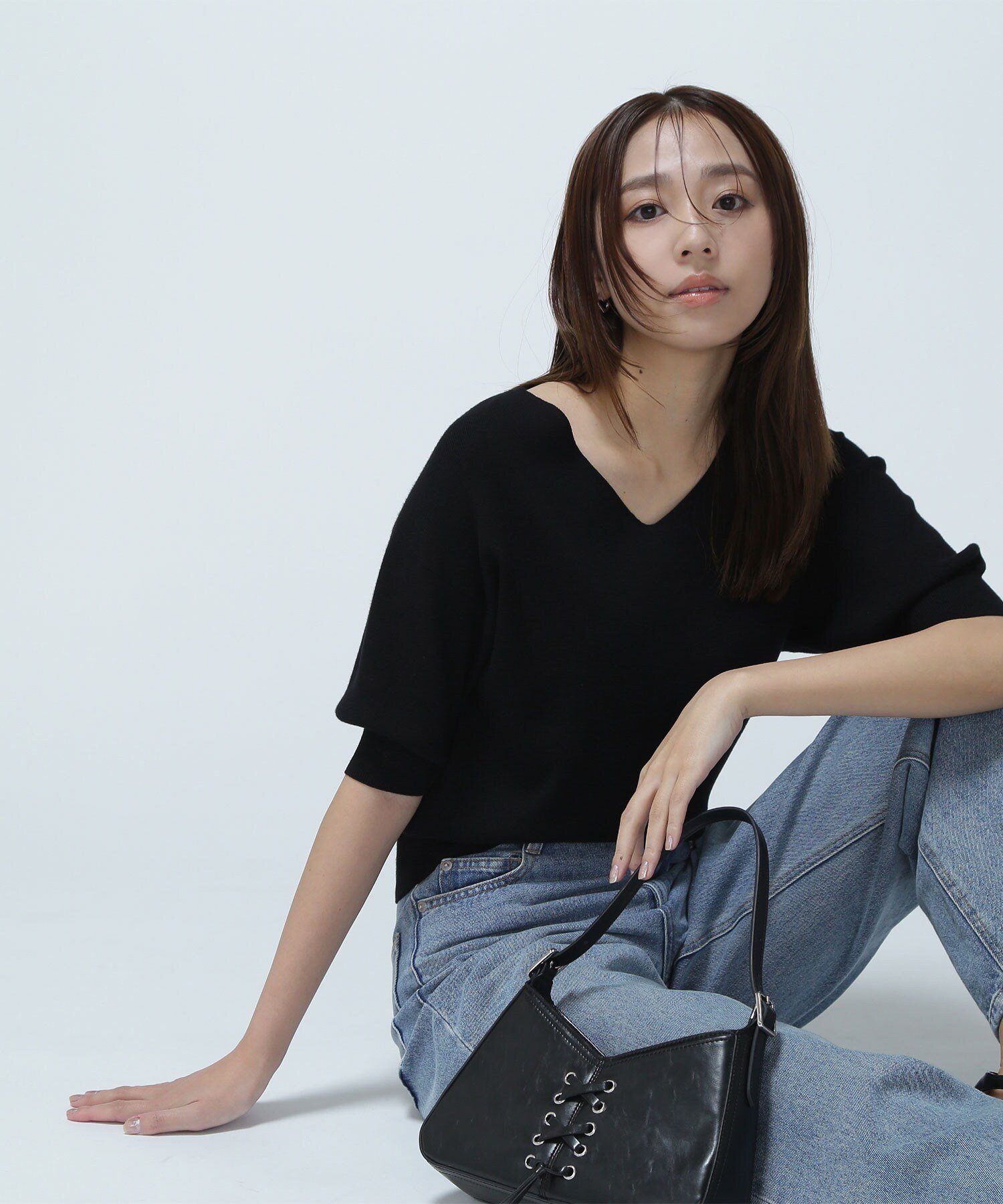 【SALE／50%OFF】NATURAL BEAUTY BASIC 総針ベーシックシリーズ Vネックニット ナチュラルビューティベーシック トップス ニット ブルー ホワイト ブラック ピンクのサムネイル