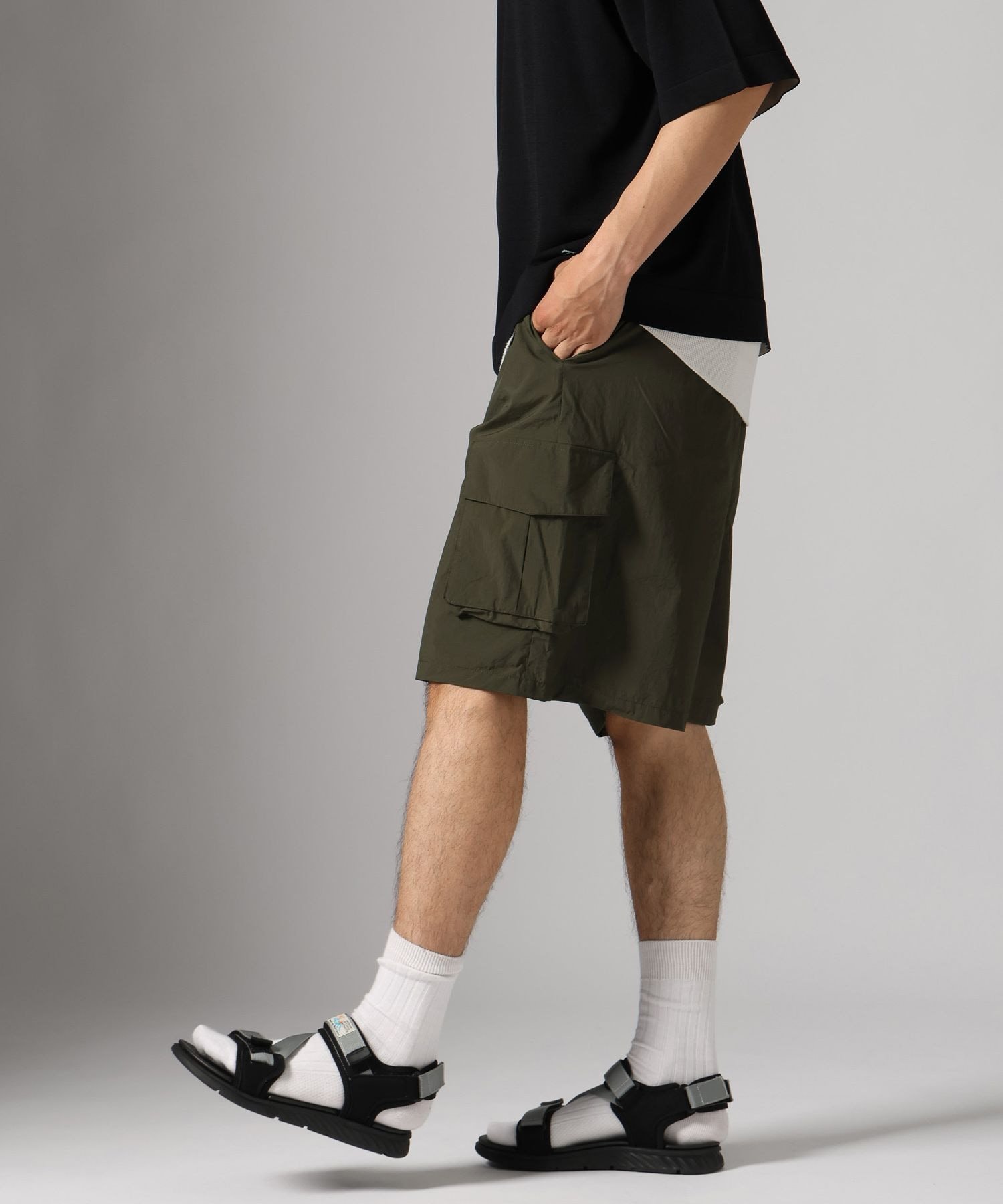 [WEB限定/驚くほどに軽い]エアリーナイロンカーゴショートパンツ ベイフロー パンツ その他のパンツ カーキグリーン ネイビー グレー