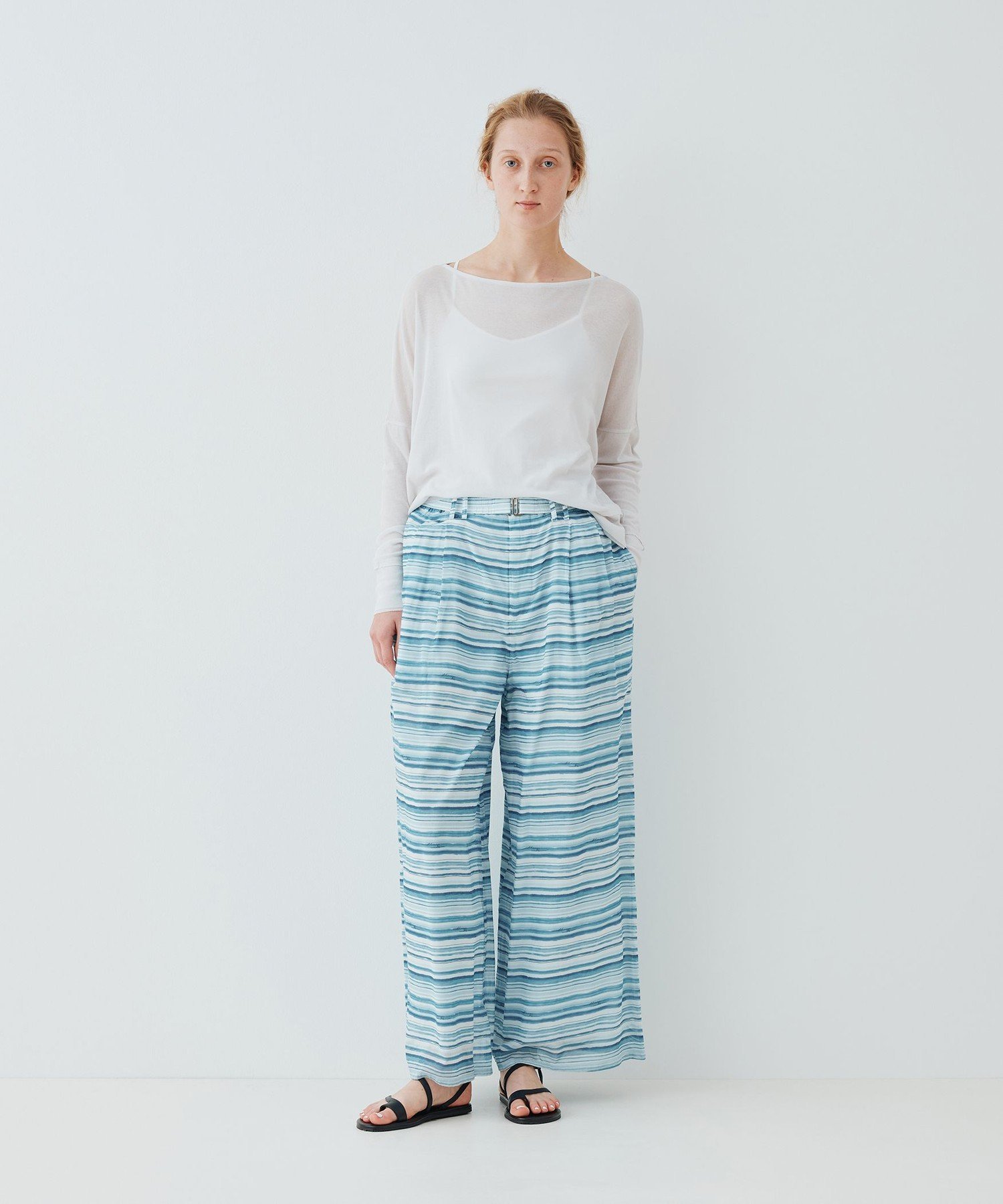 Sea Waves Drawing Pants トゥモローランド パンツ その他のパンツ ブルー