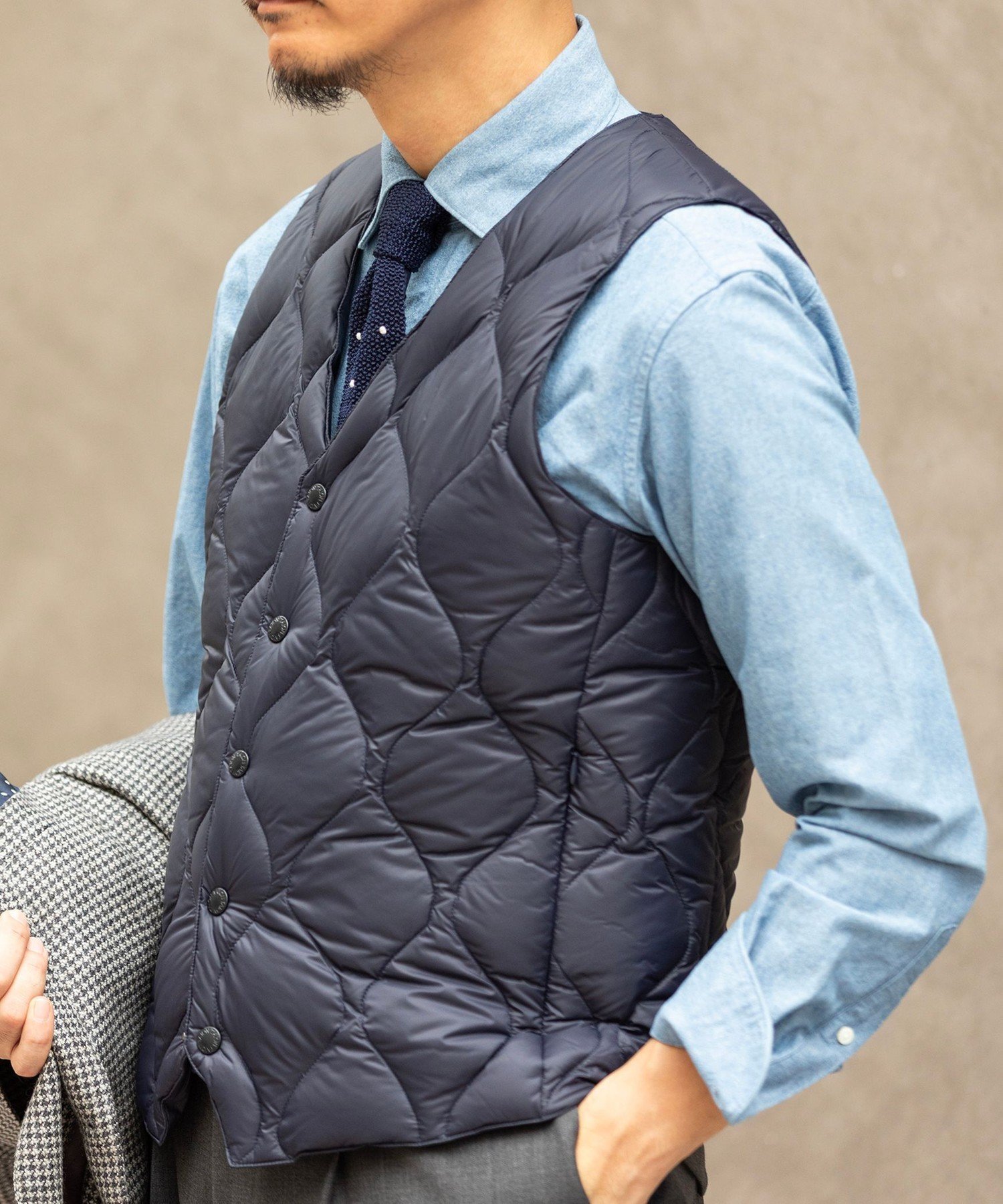 SHIPS MEN 【SHIPS別注】TAION: ダウン ジレ シップス ジャケット・アウター ダ ...