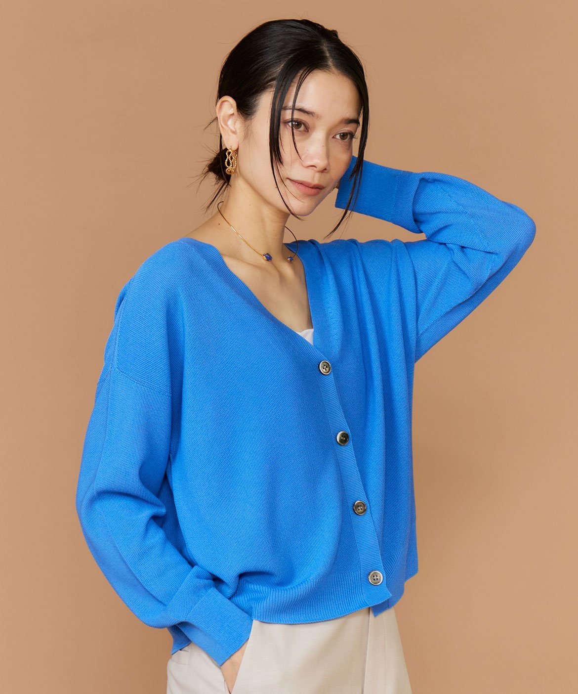 【SALE／25%OFF】INED 《大きいサイズ》Vネックサマーニットカーディガン《Cuoo》 イネド トップス カーディガン ピンク グレー ネイビー ブルー【送料無料】