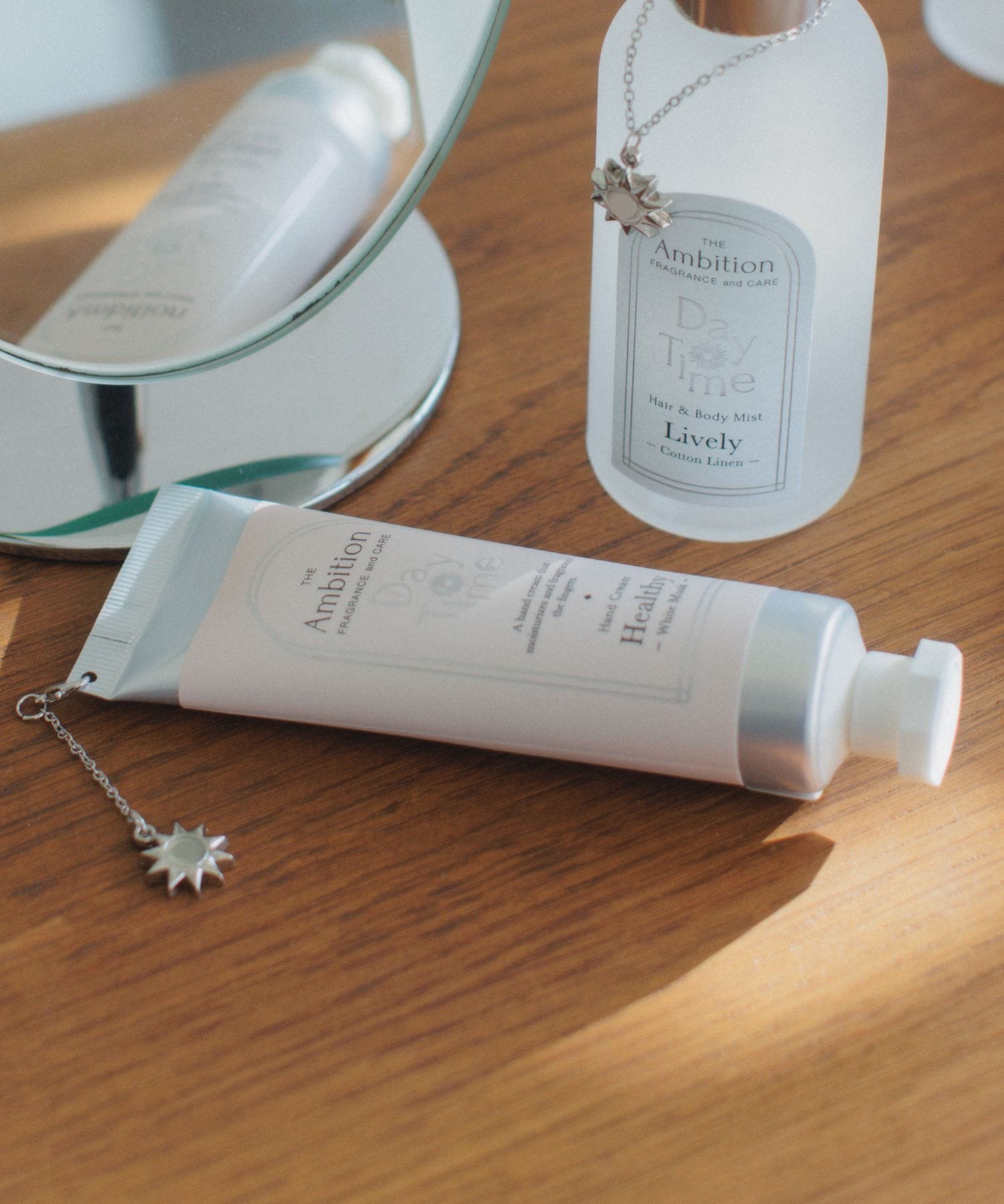 studio CLIP AMBITION ハンドクリーム5 スタディオクリップ ボディケア・オーラルケア その他のボディケア・オーラルケア ホワイト