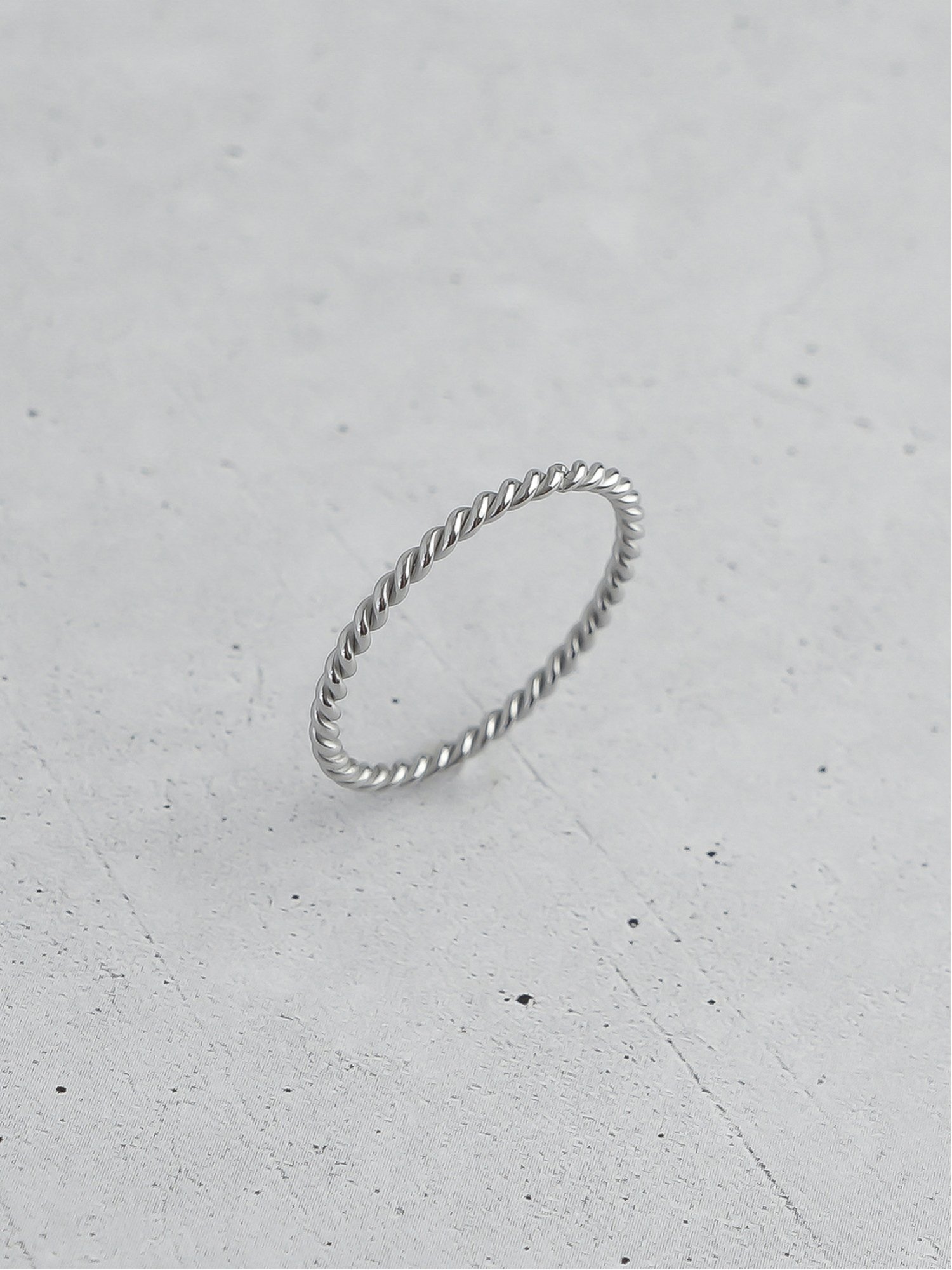 ieLS 「ieLS」twist リング サージカルステンレス 316L クークロワッサン アクセサリー・腕時計 リング・指輪 シルバーのサムネイル