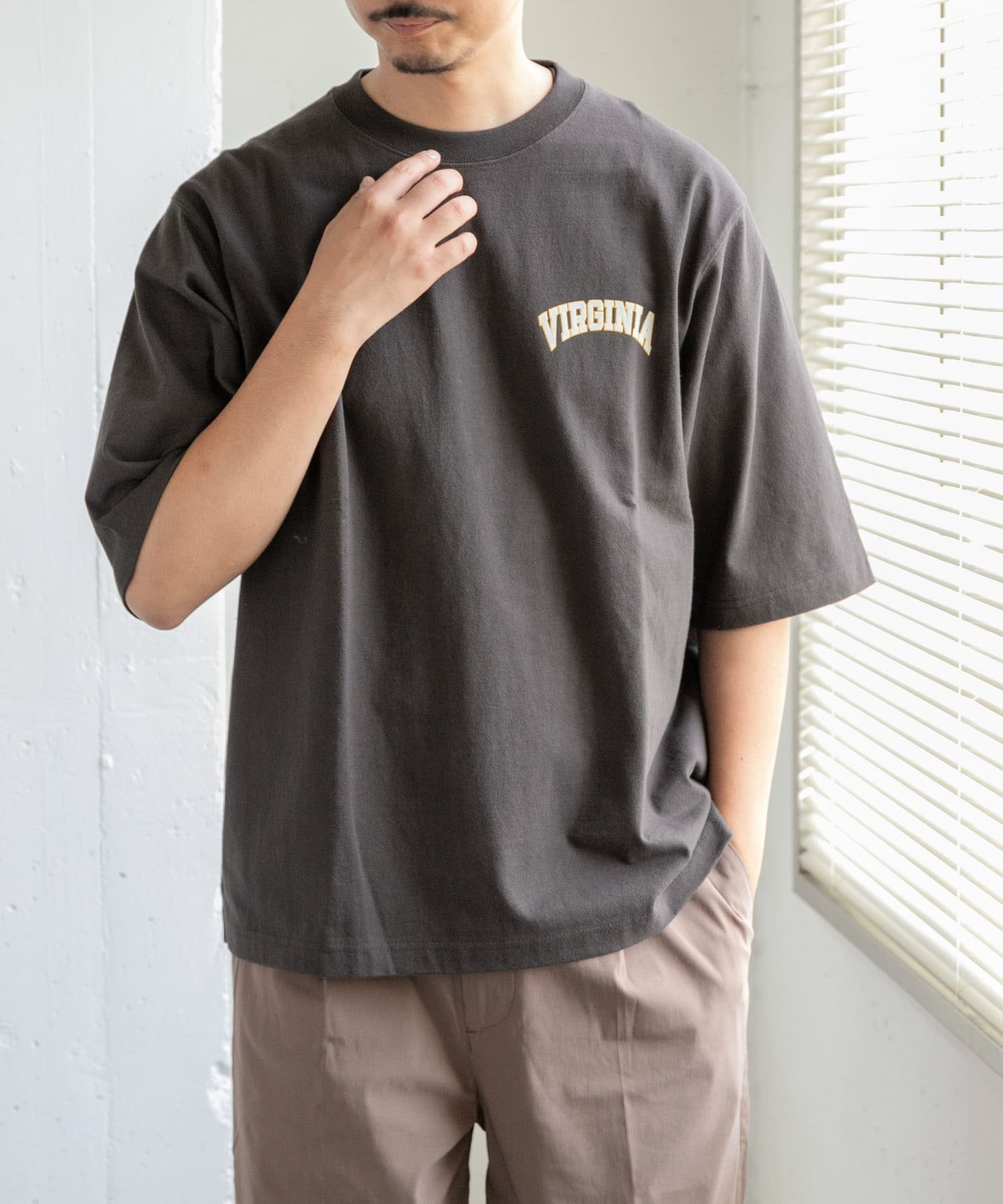 FORK&SPOON フロッキープリントTシャツ アーバンリサーチドアーズ トップス カットソー・Tシャツ ホワイト グレー