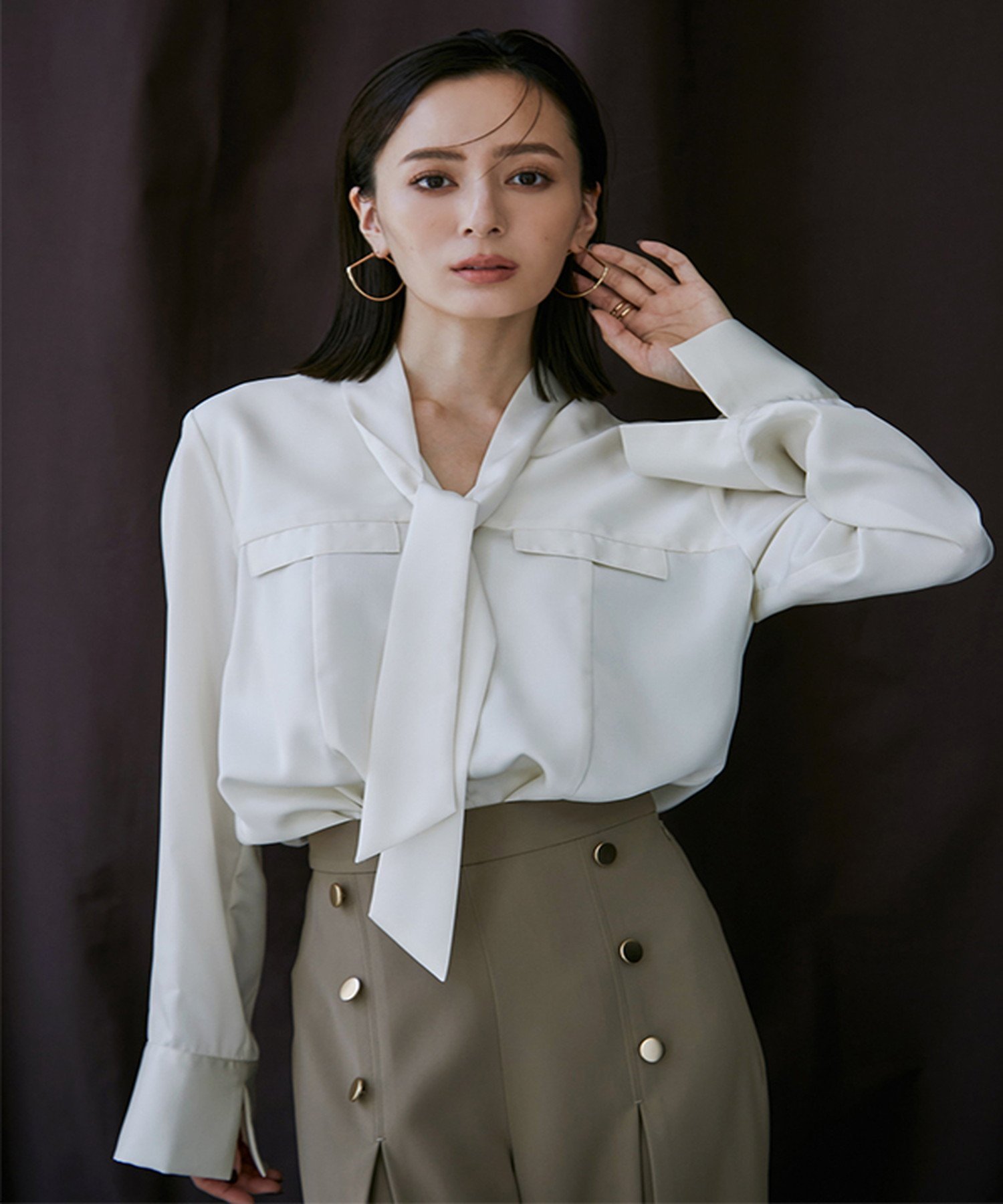 anuans サテンVネックタイブラウス アニュアンス トップス シャツ・ブラウス ホワイト ブラウン パープル【送料無料】のサムネイル