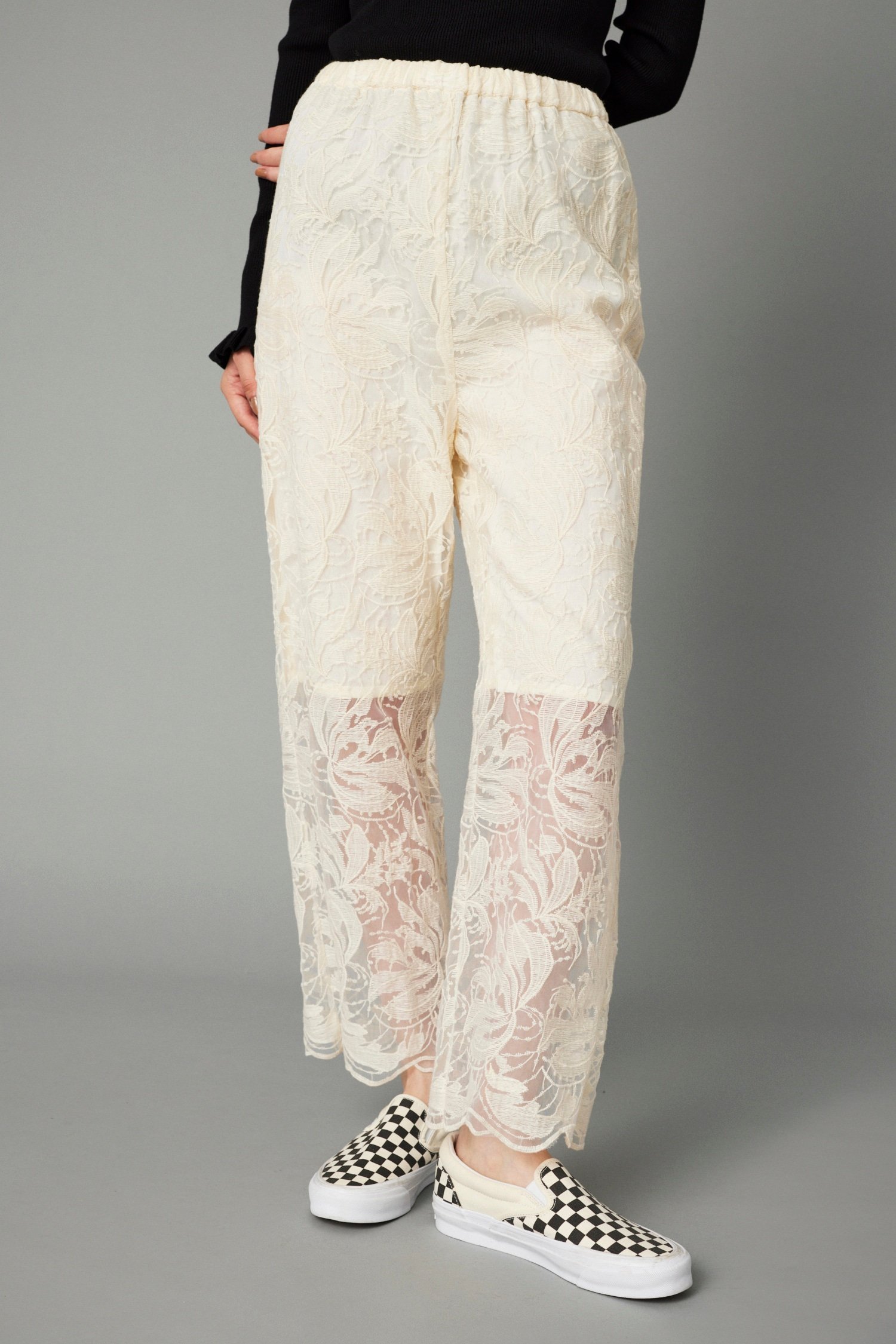 HeRIN.CYE Lace pants ヘリンドットサイ パンツ その他のパンツ ホワイト ブラック