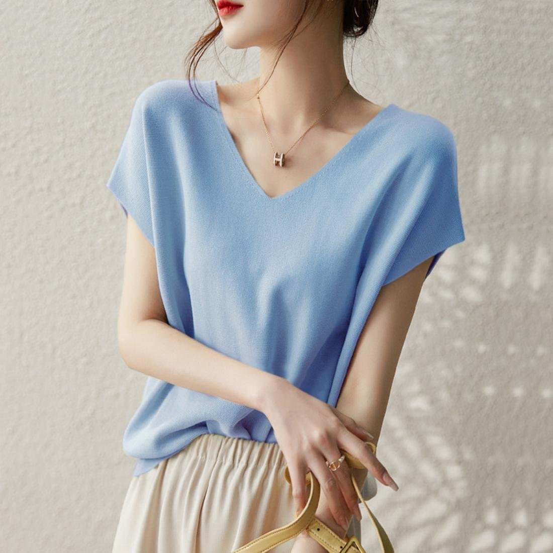 maison de LATIR 《7色展開》イージーケア上品見えVネックフレンチスリーブ夏服半袖サマーニット メゾンドラティール トップス ニット ブルー ネイビー グリーン ブラック ホワイト パープル