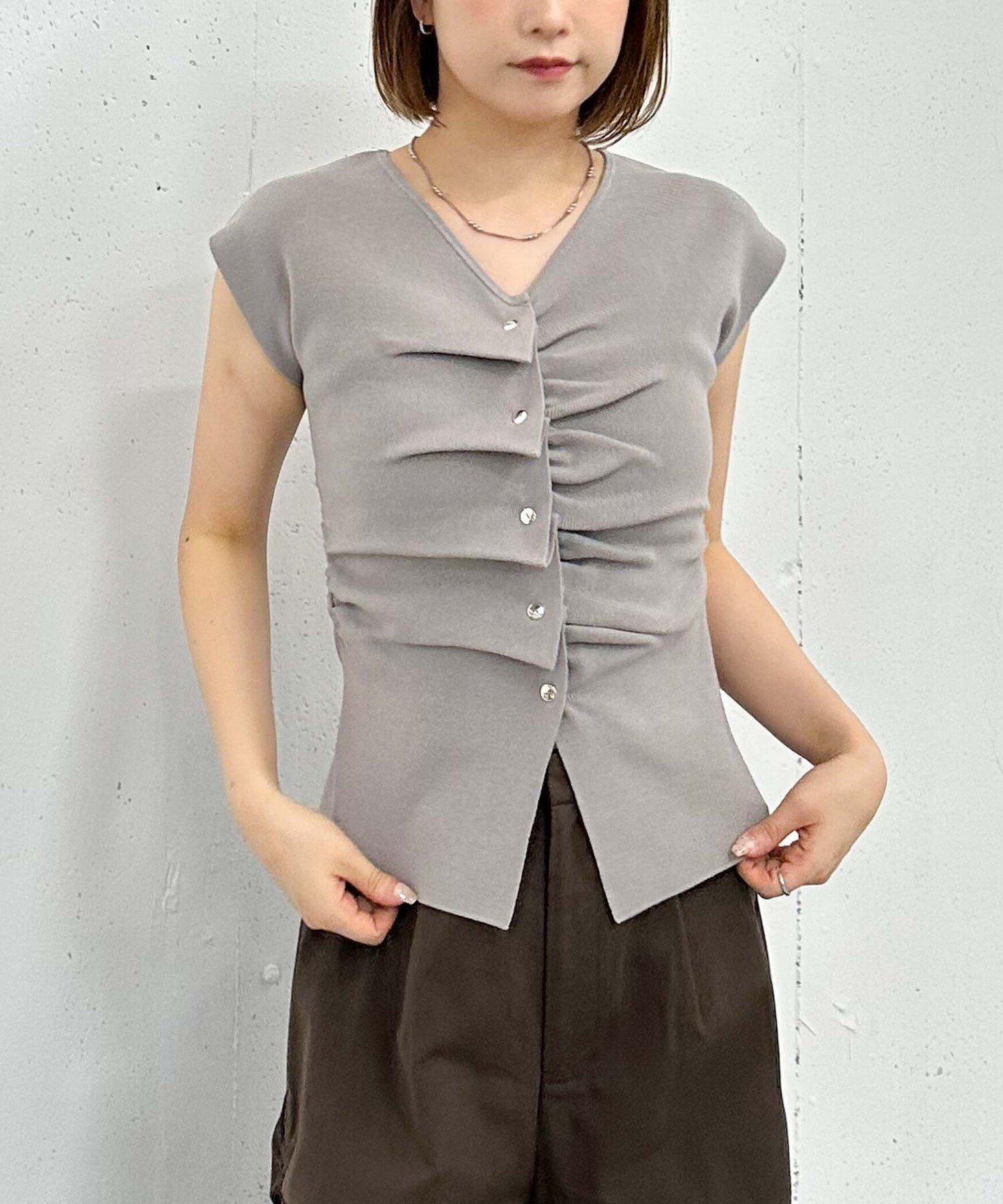 【SALE／50%OFF】archives タックボタンフレンチスリーブニット アルシーヴ トップス ニット グレー ブラック ホワイト