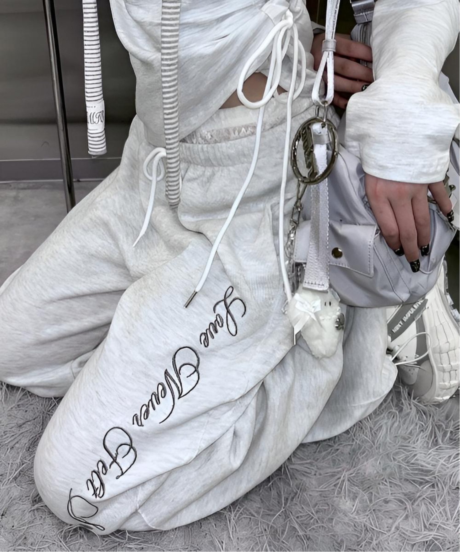 nmtc + 【nmtc +】lace layered sweat pants ネバーマインドザエックスユー／チカシツプラス パンツ ジャージ・スウェットパンツ ブラック【送料無料】