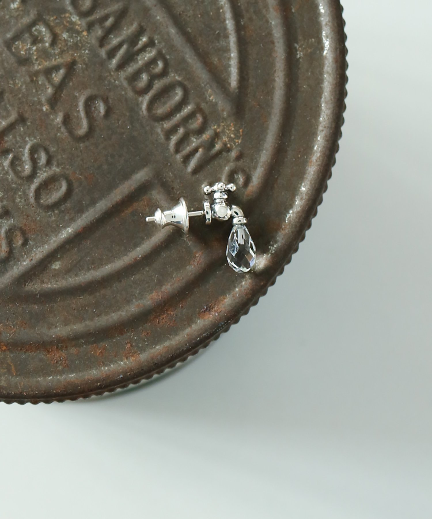 Dr MONROE SV925 クリスタルガラス 蛇口モチーフ ピアス Sync Note エディターズ ドロー アクセサリー・腕時計 ピアス ブルー ホワイト【送料無料】
