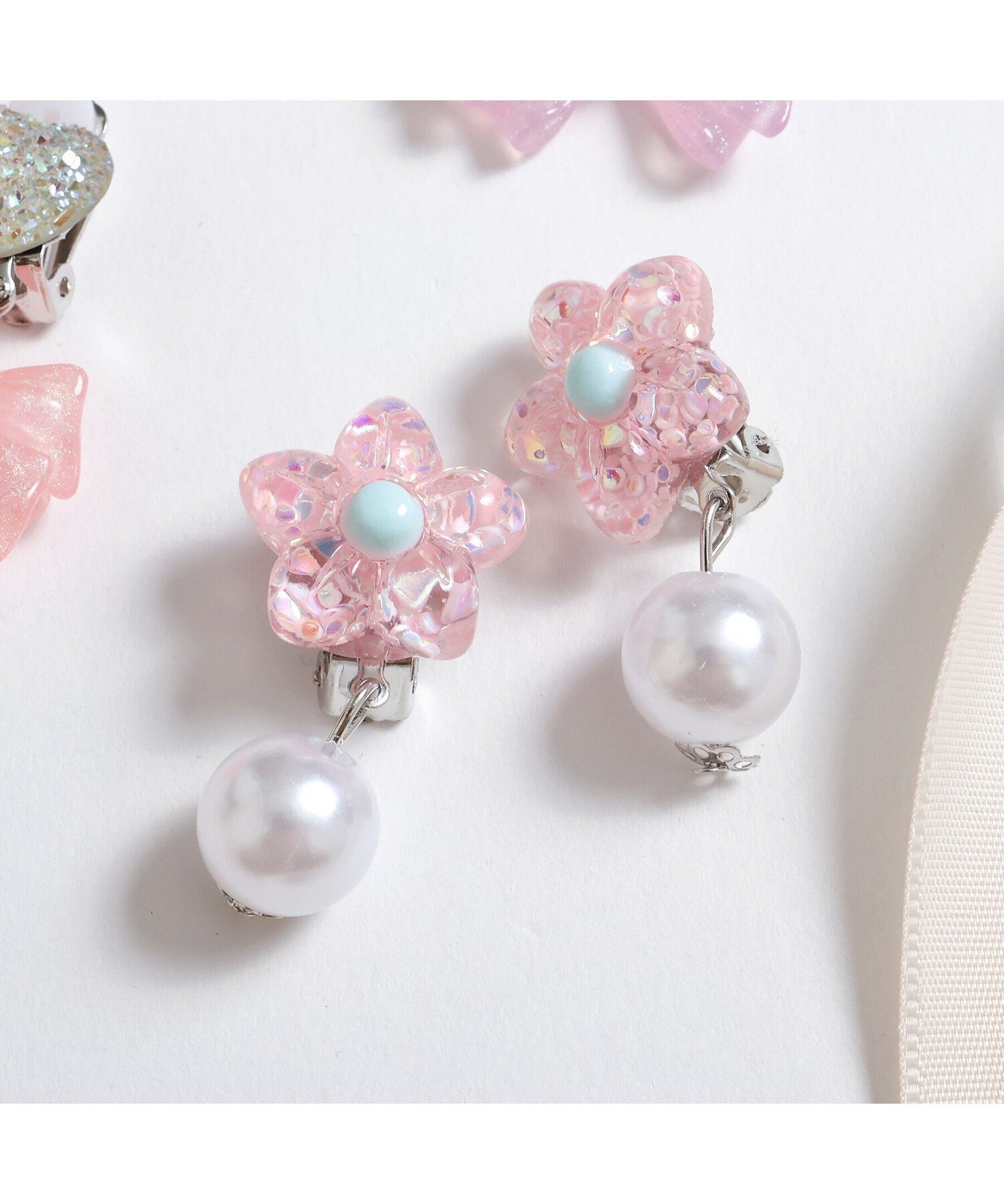 apres les cours お花パールイヤリング エフオーオンラインストア 福袋・ギフト・その他 その他 ピンク