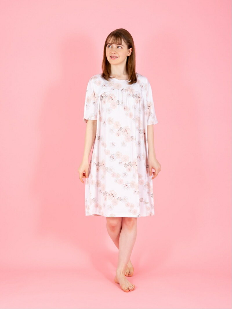【SALE／30%OFF】PAUL & JOE クリザンテーム ショートスリーブ ワンピース ルームウェア ポールアンドジョー パリス インナー・ルームウェア その他のインナー・ルームウェア ピンク ブルー【送料無料】のサムネイル
