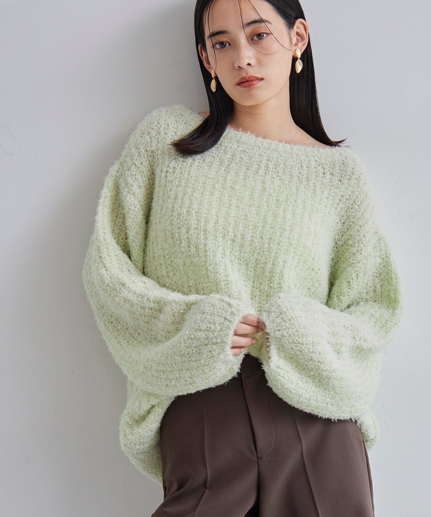 VIS ブークレホロHUGニットプルオーバー ビス トップス ニット ベージュ