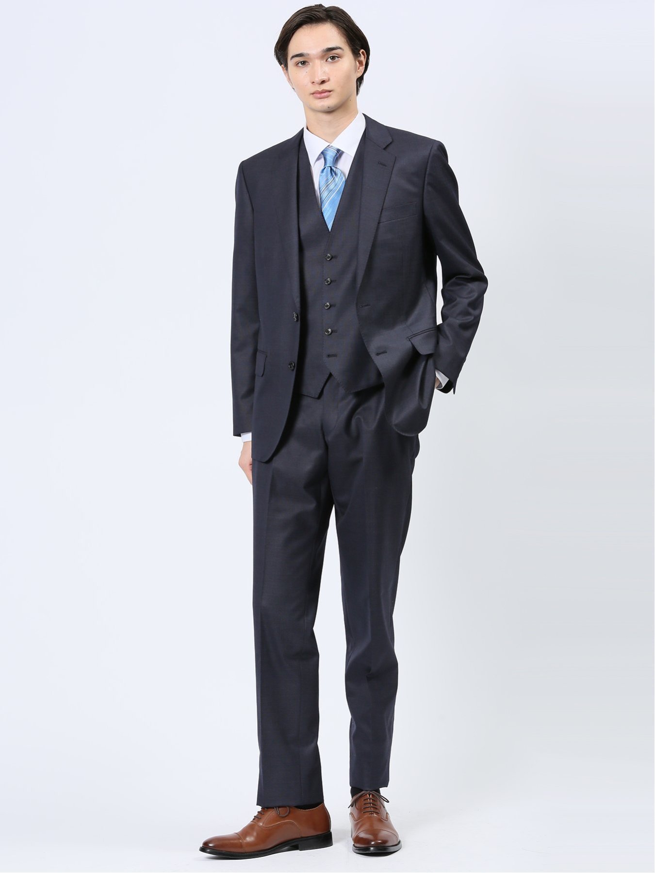 m.f.editorial 光沢ウール混 スリムフィット 2ボタン3ピーススーツ 組織紺 【25SS】 メンズ セットアップ ジャケット ビジネス カジュアル 通勤 仕事 タカキュー スーツ・フォーマル セットアップスーツ ネイビー【送料無料】