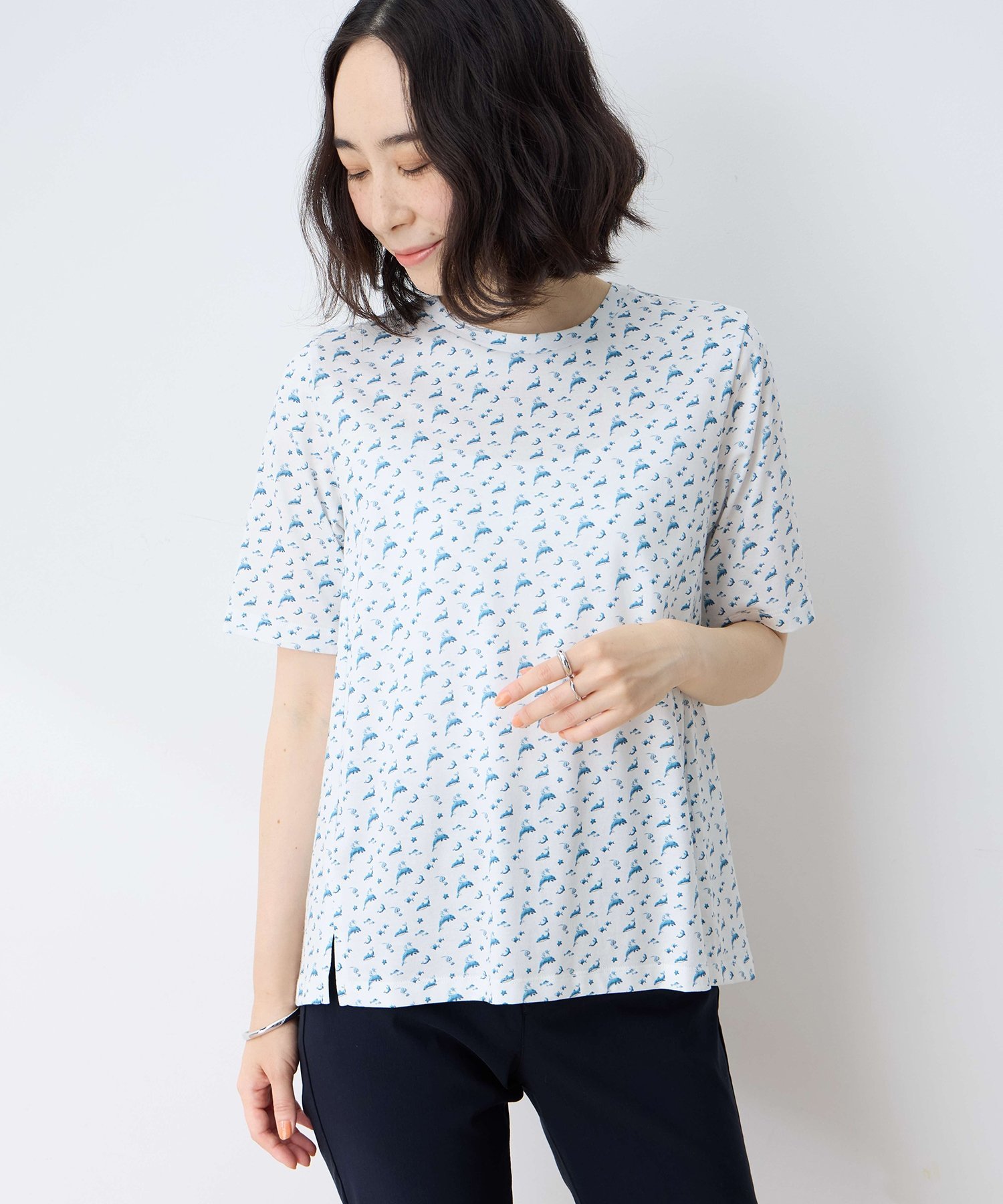 【SALE／50%OFF】DECOY 【ひやさら】【UVカット】chiyoコイ君プリントTシャツ デコイシンス1981 トップス カットソー・Tシャツ ブラック ブルー