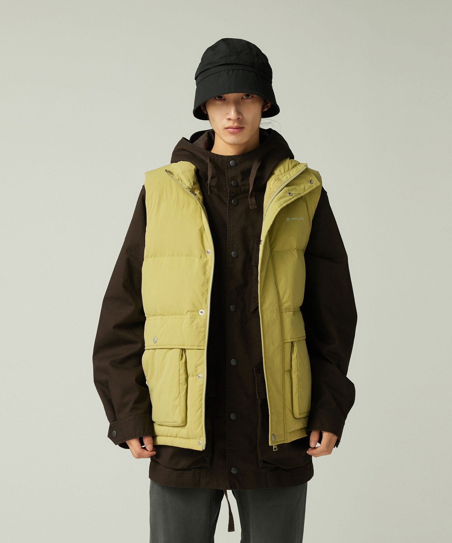 Snow Peak Everyday Down Vest スノーピーク ジャケット・アウター ダウンジャケット・ダウンベスト ブラック グレー【送料無料】のサムネイル