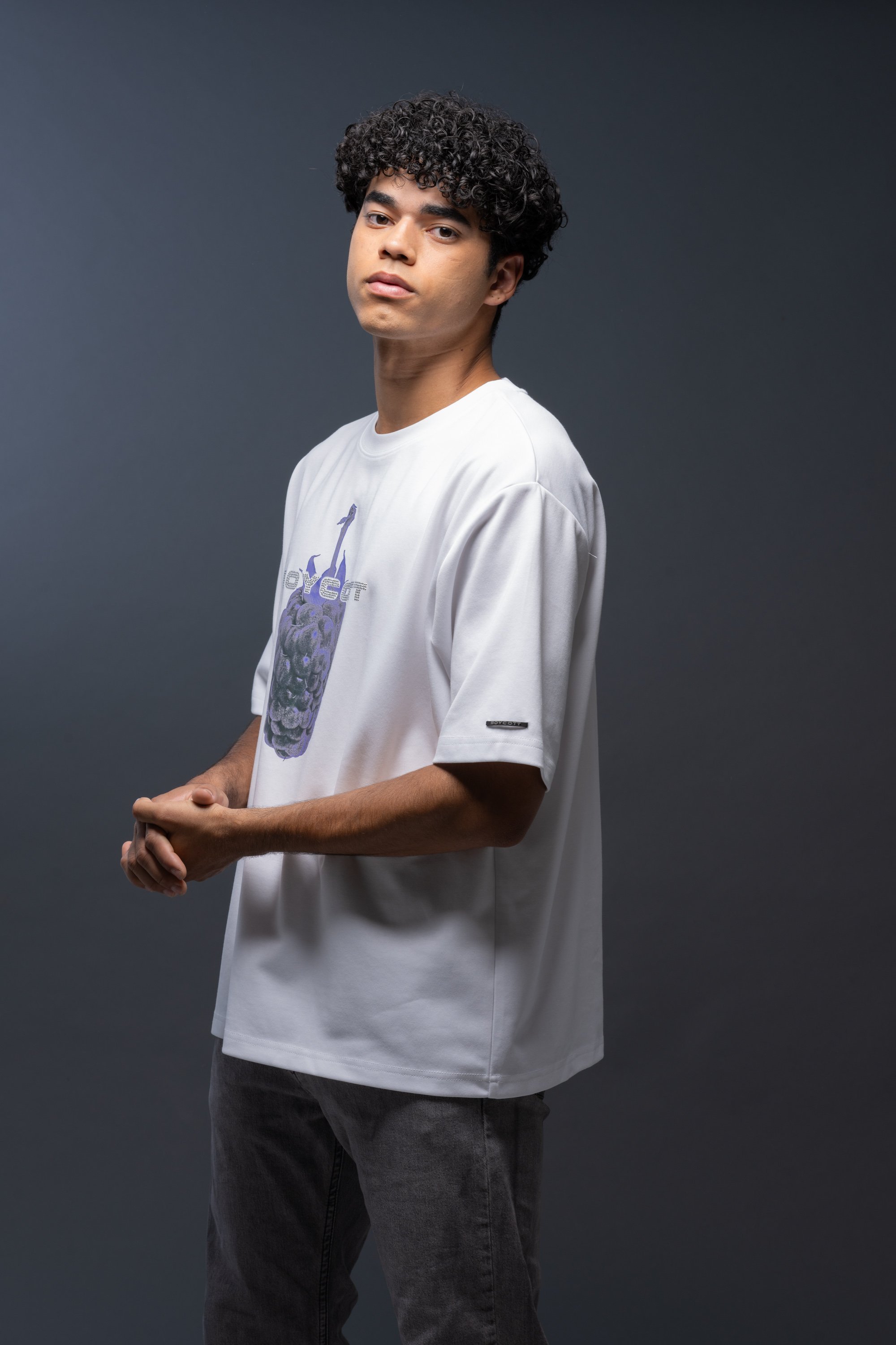 YEVS 【BOYCOTT】ラズベリー5分袖丈Tシャツ イーブス トップス カットソー・Tシャツ ブラック ホワイト