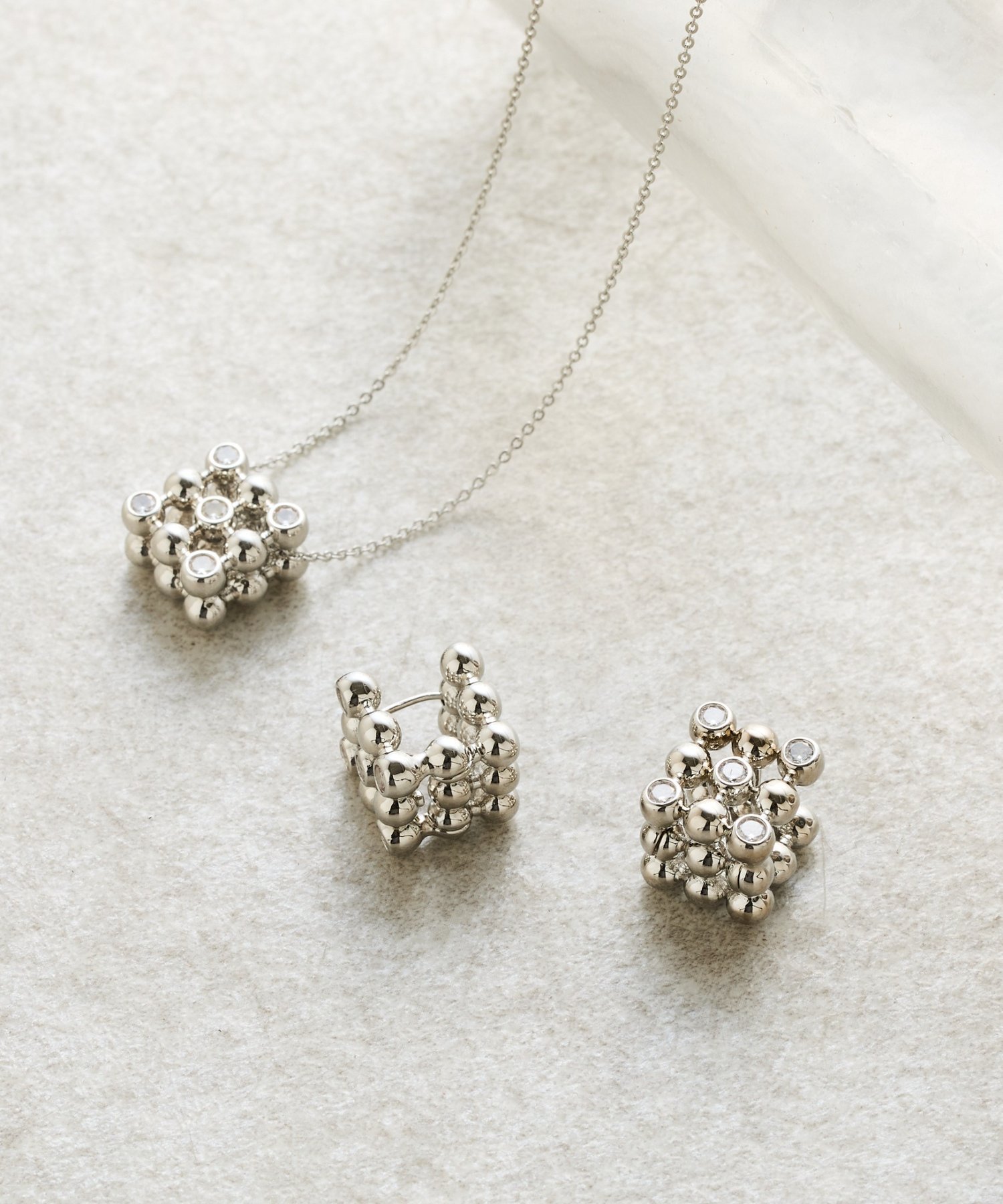 【SALE／5%OFF】BEARDSLEY キューブピアス ビアズリー アクセサリー・腕時計 ピアス シルバー【送料無料】