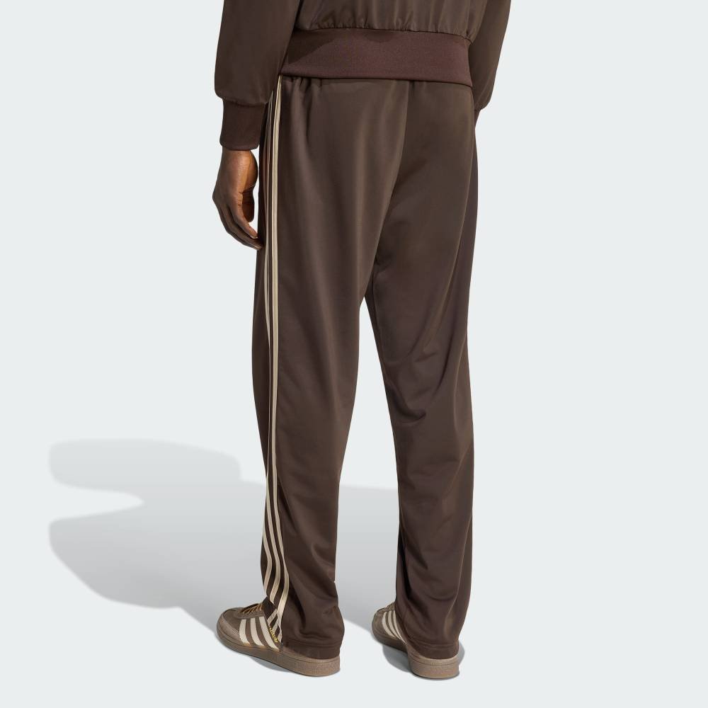 【公式】アディダス adidas 返品可 ファイヤーバード トラックパンツ アディダス パンツ その他のパンツ ブラウン